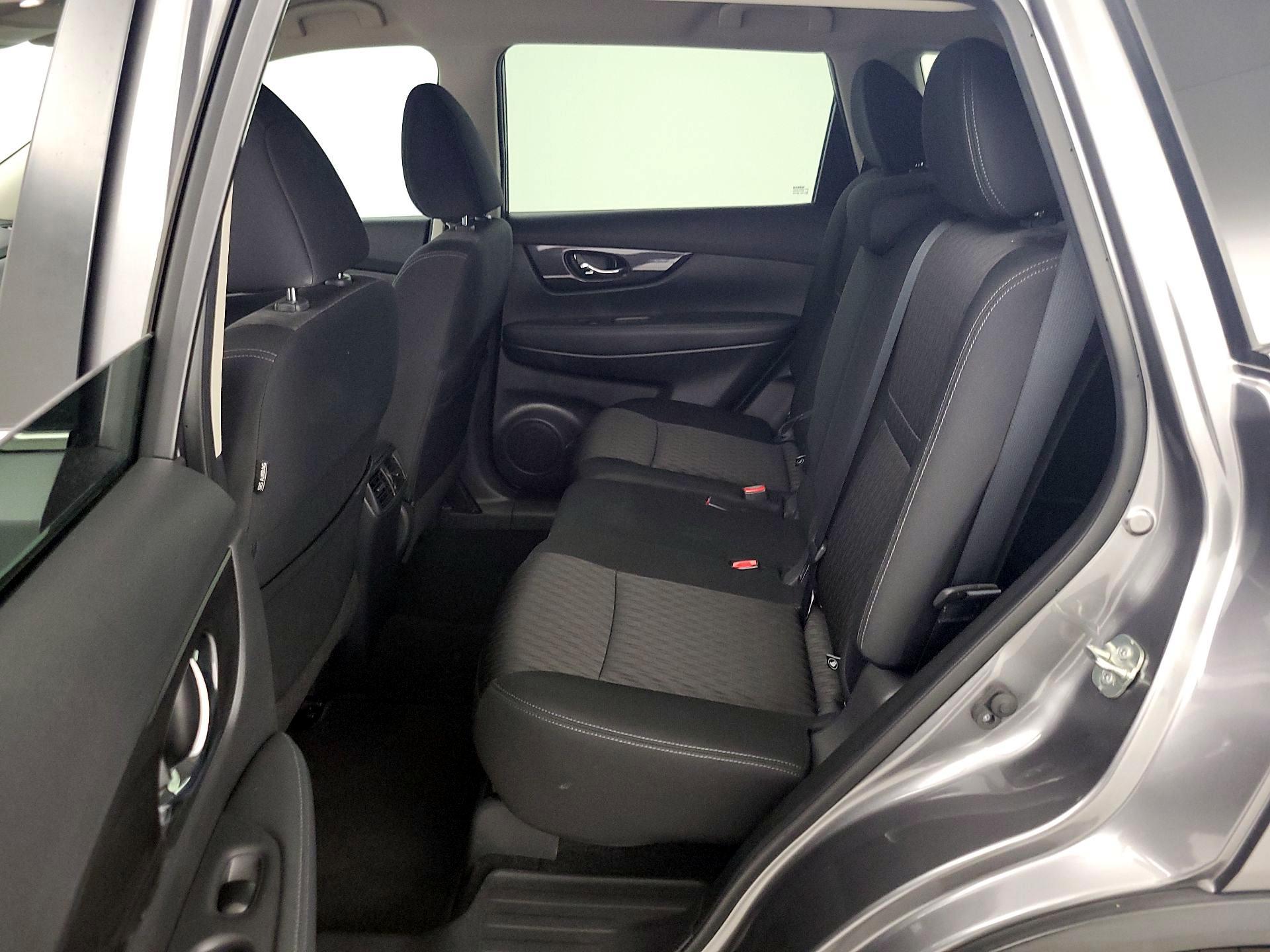 Thumbnail: 2019 Nissan Rogue - 19