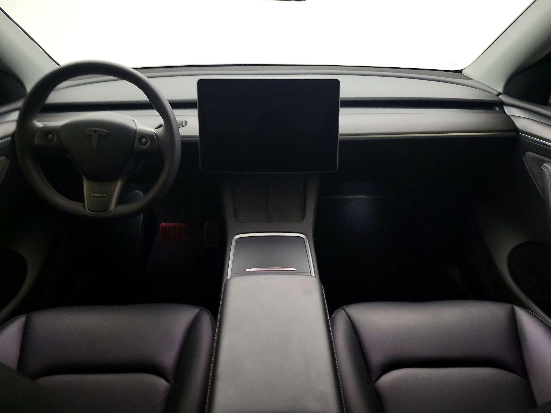 Thumbnail: 2023 Tesla Model Y - 9