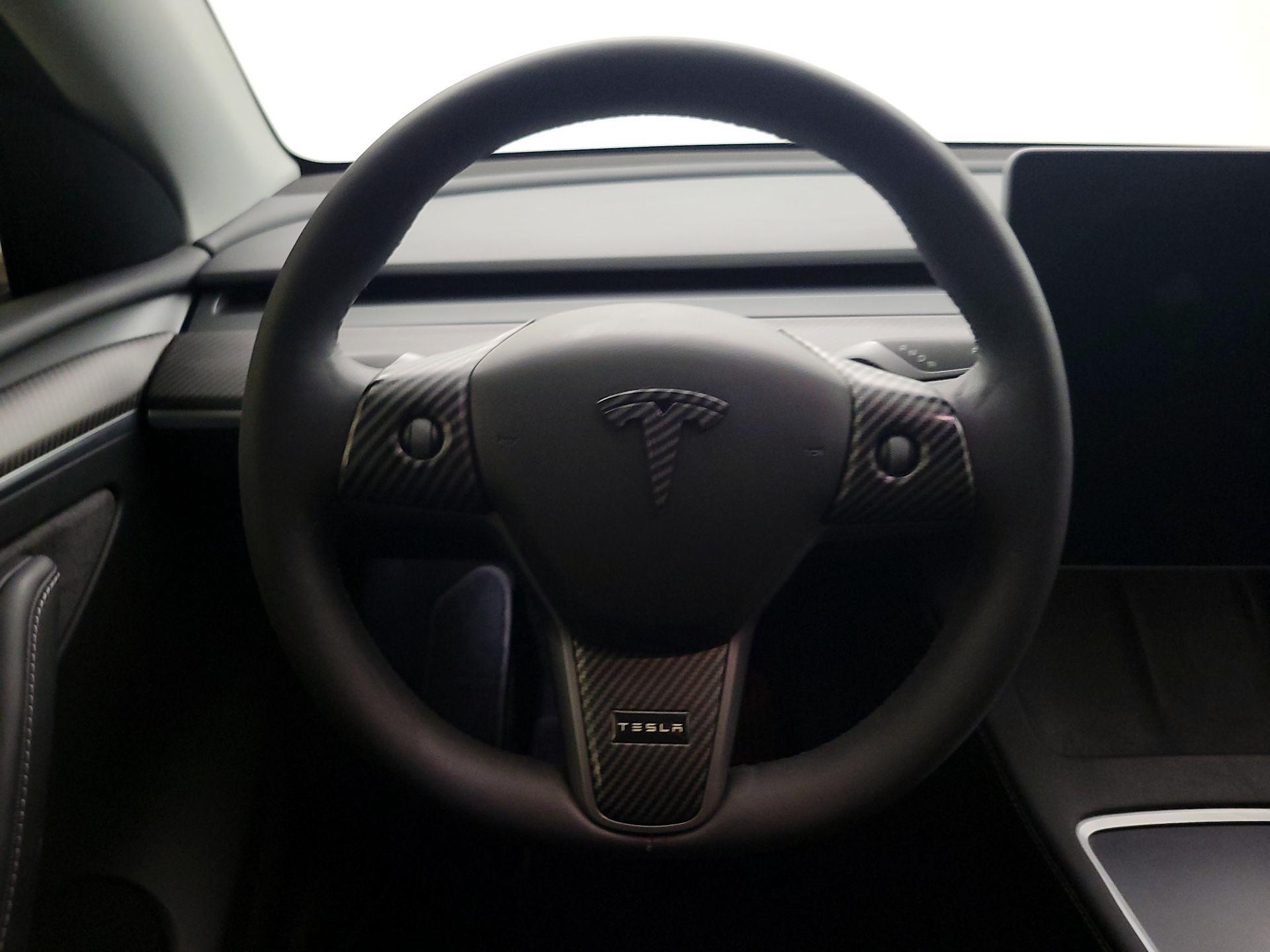 Thumbnail: 2023 Tesla Model Y - 10