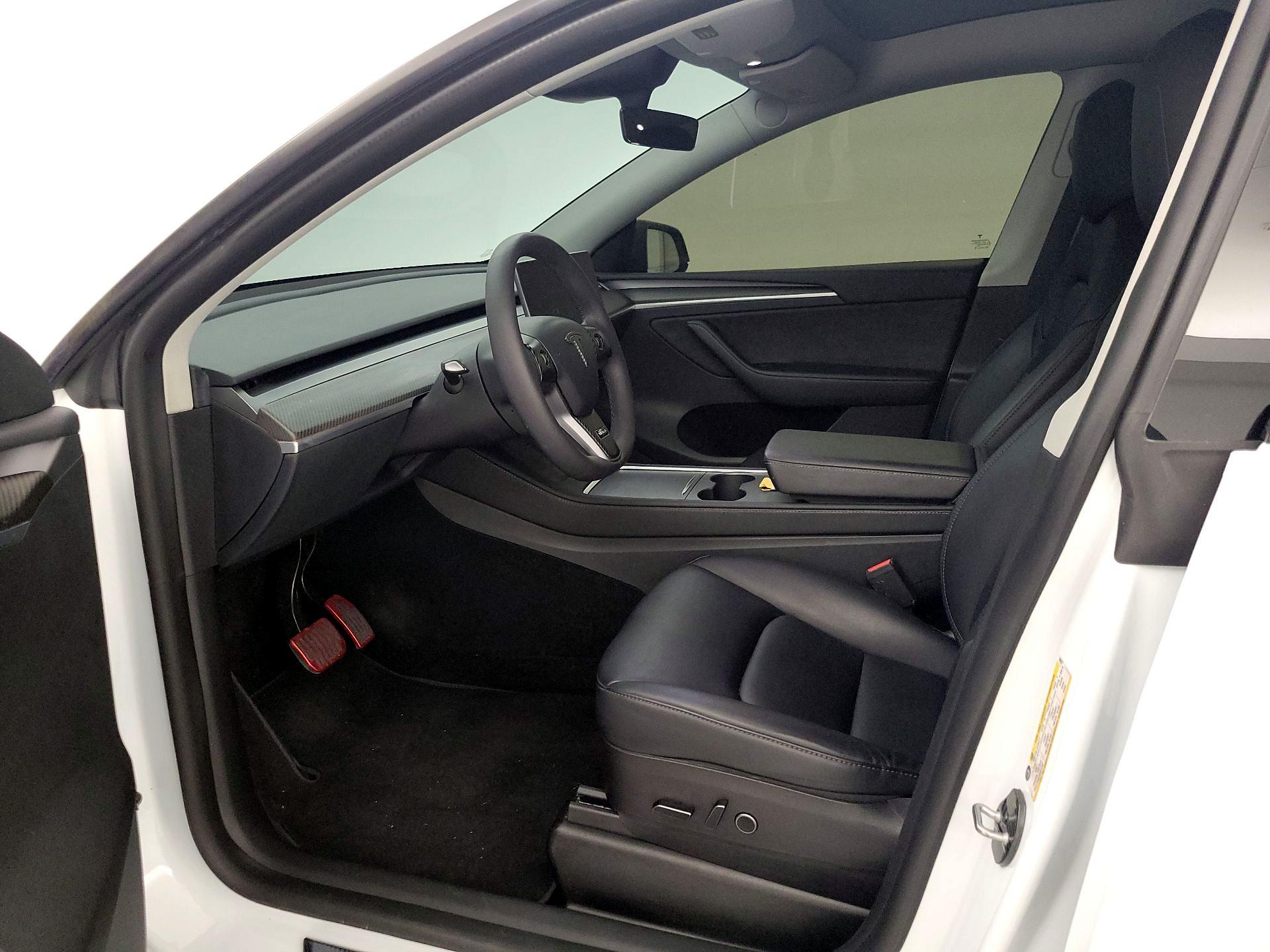 Thumbnail: 2023 Tesla Model Y - 11