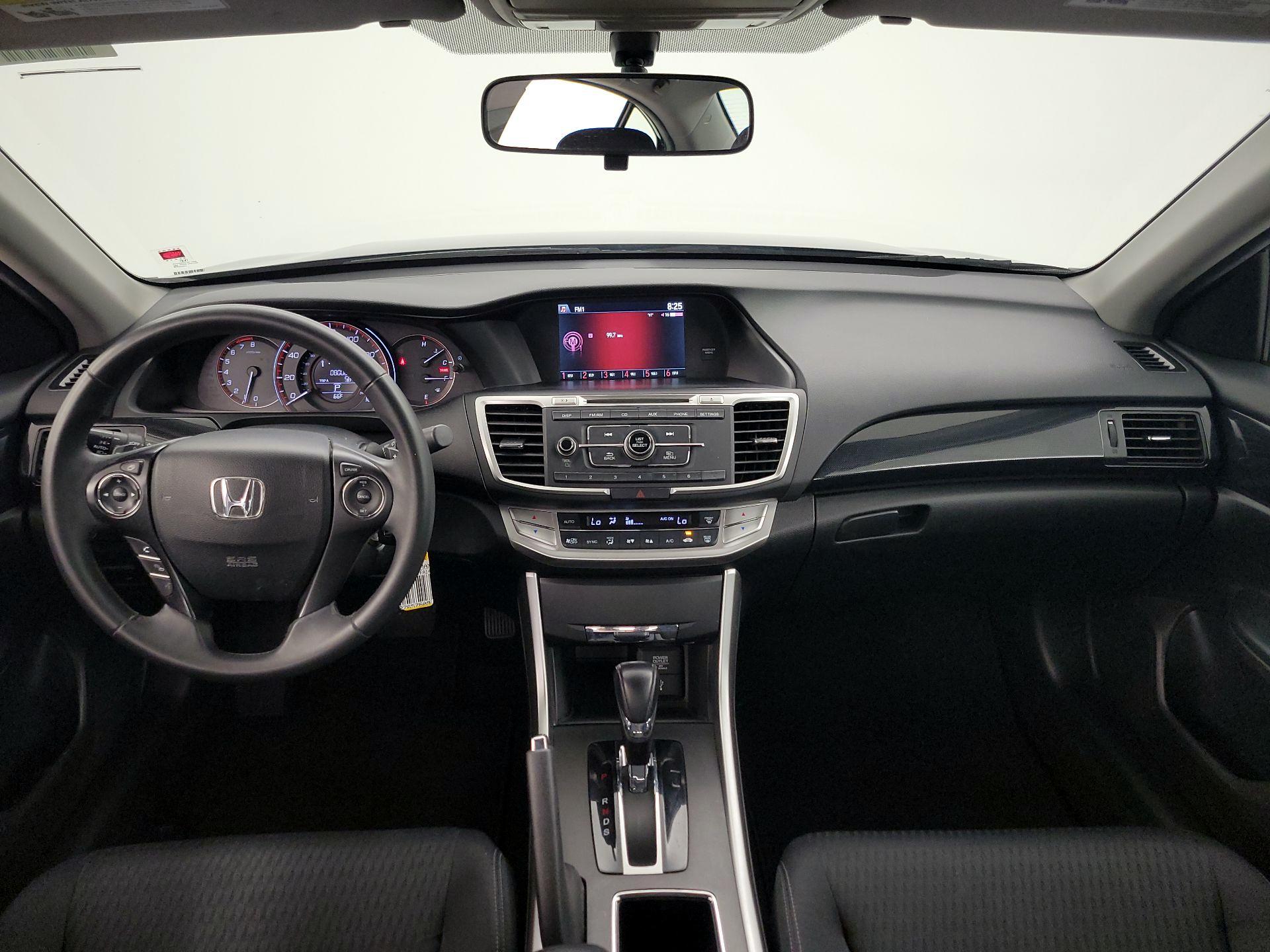 Thumbnail: 2015 Honda Accord - 9