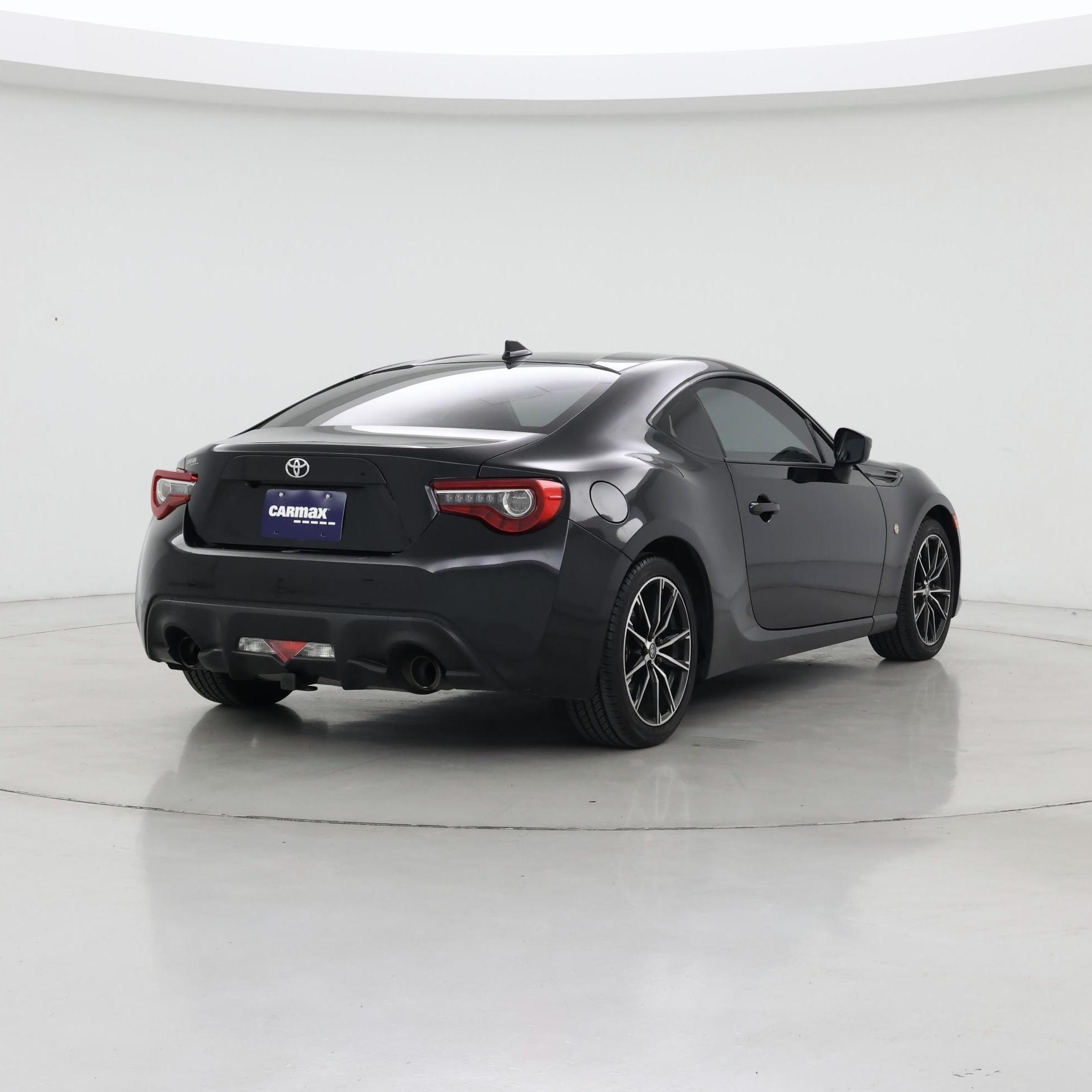 Thumbnail: 2017 Toyota 86 - 8