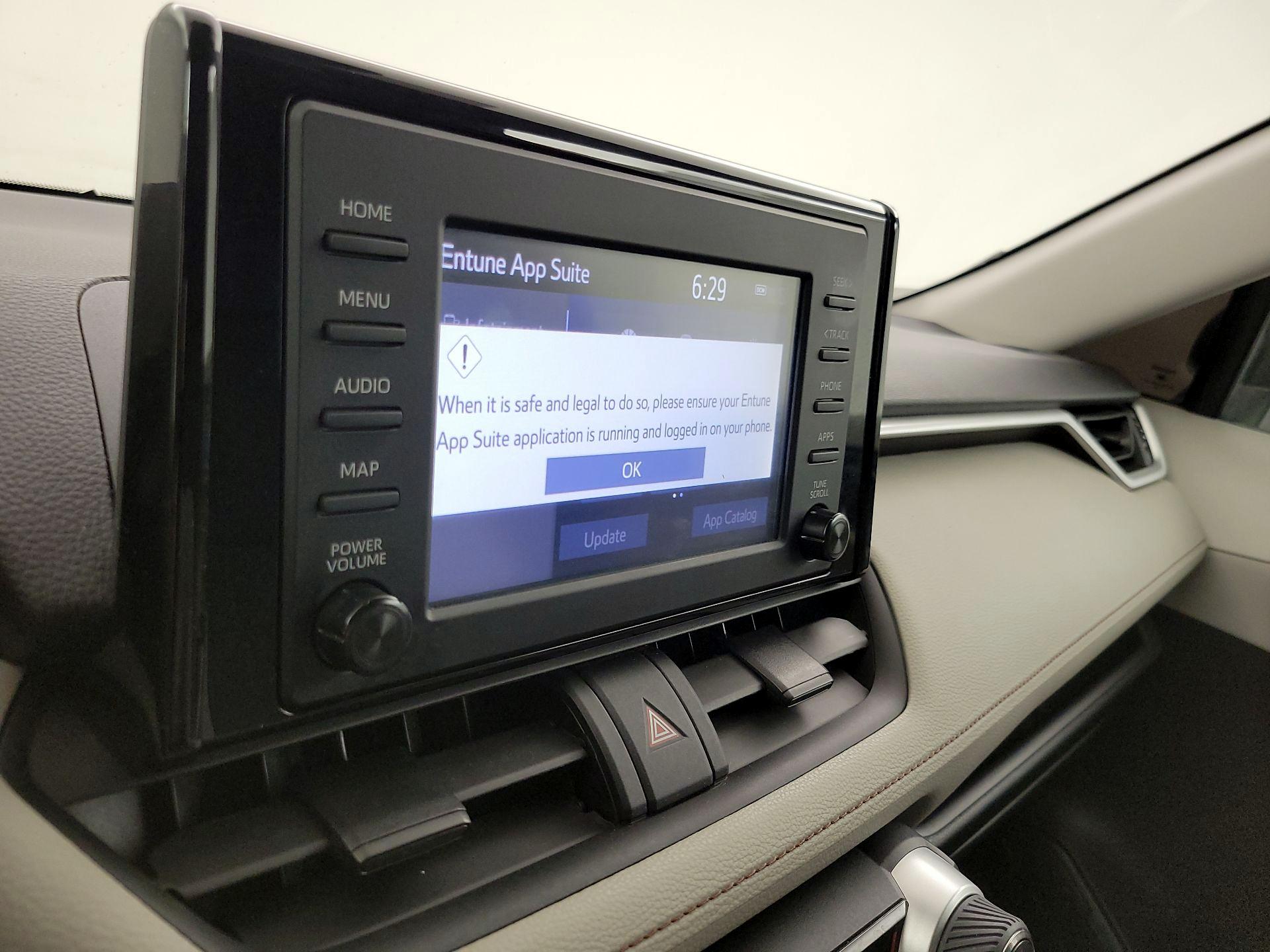 Thumbnail: 2019 Toyota RAV4 - 15