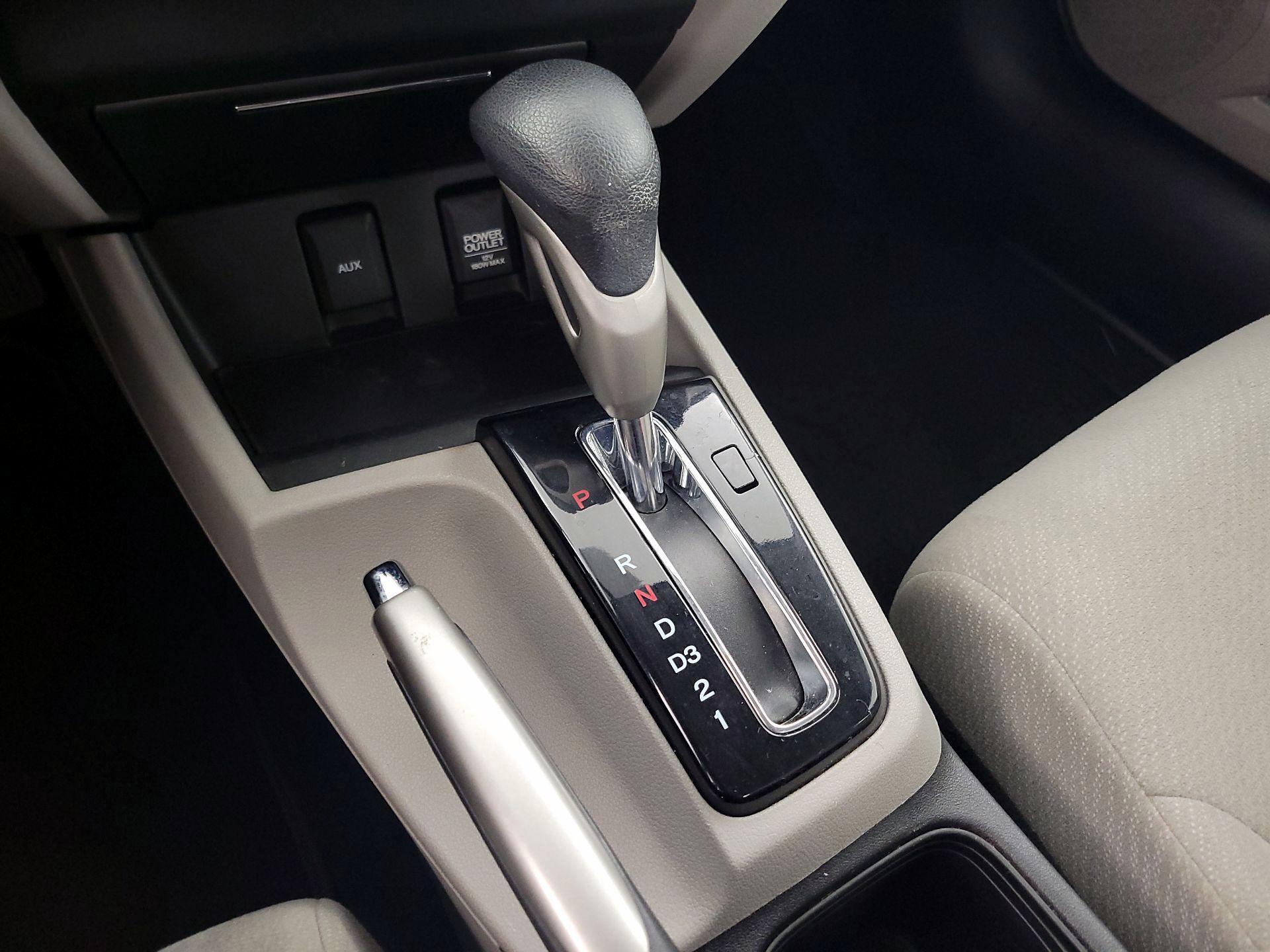 Thumbnail: 2013 Honda Civic - 17