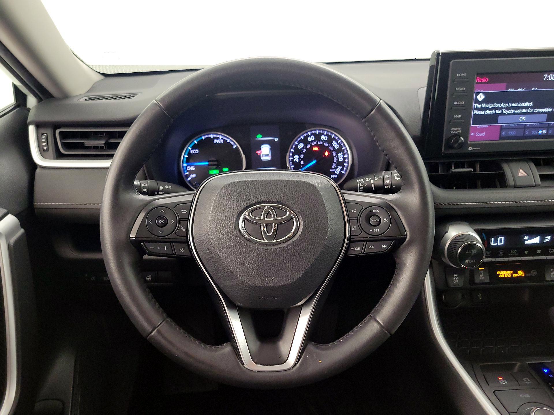 Thumbnail: 2021 Toyota RAV4 - 10