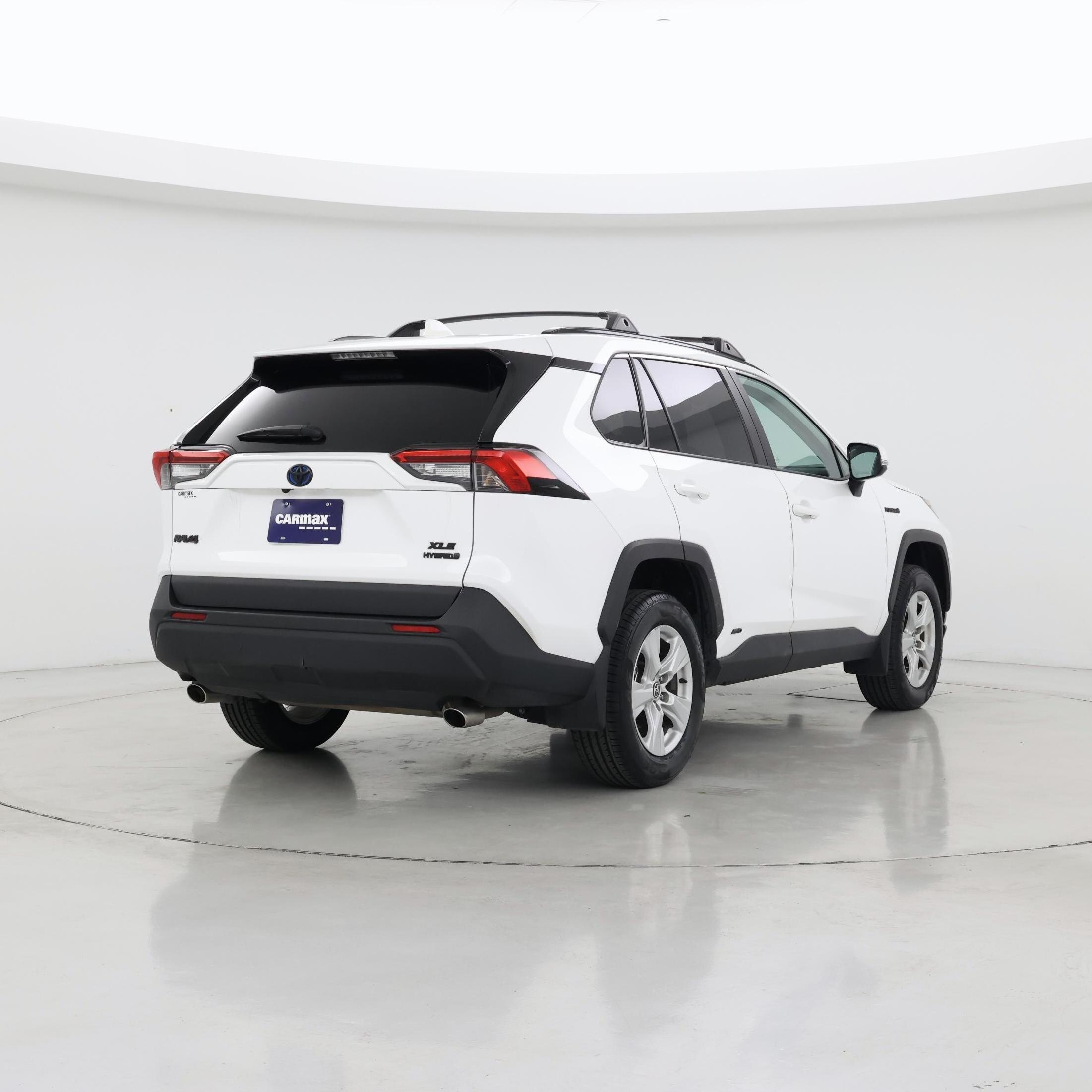 Thumbnail: 2021 Toyota RAV4 - 8