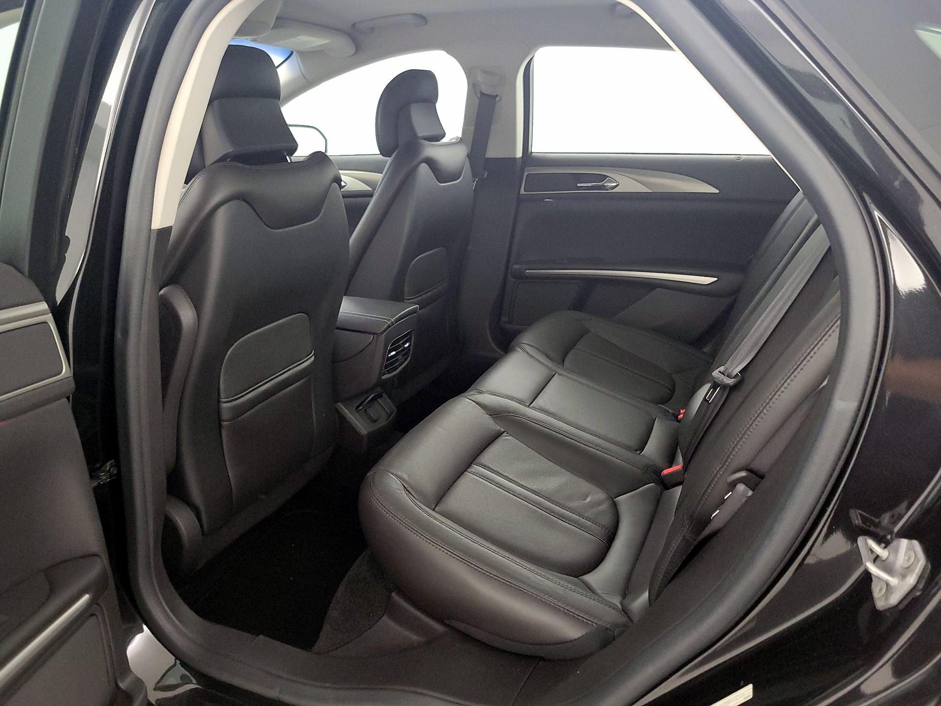 Thumbnail: 2014 Lincoln MKZ - 19