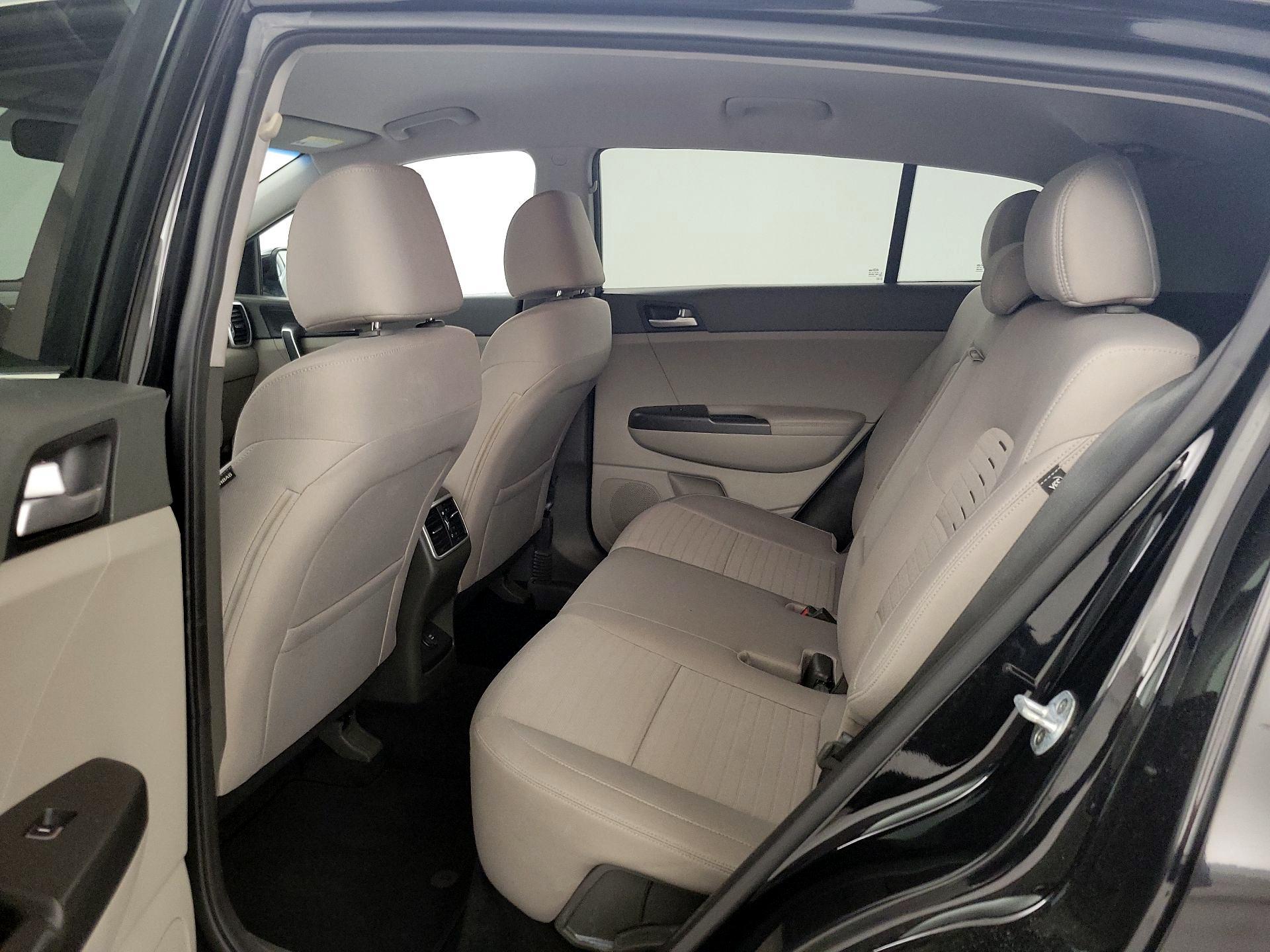 Thumbnail: 2018 Kia Sportage - 19