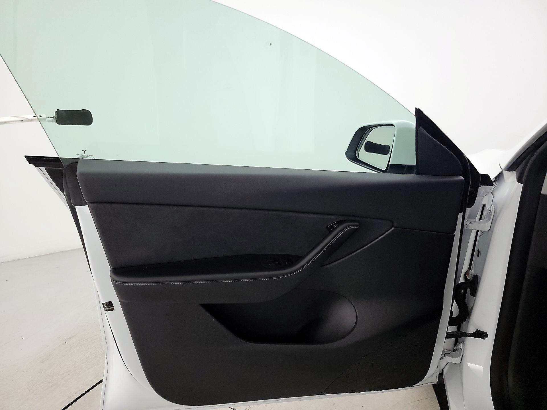 Thumbnail: 2021 Tesla Model Y - 12