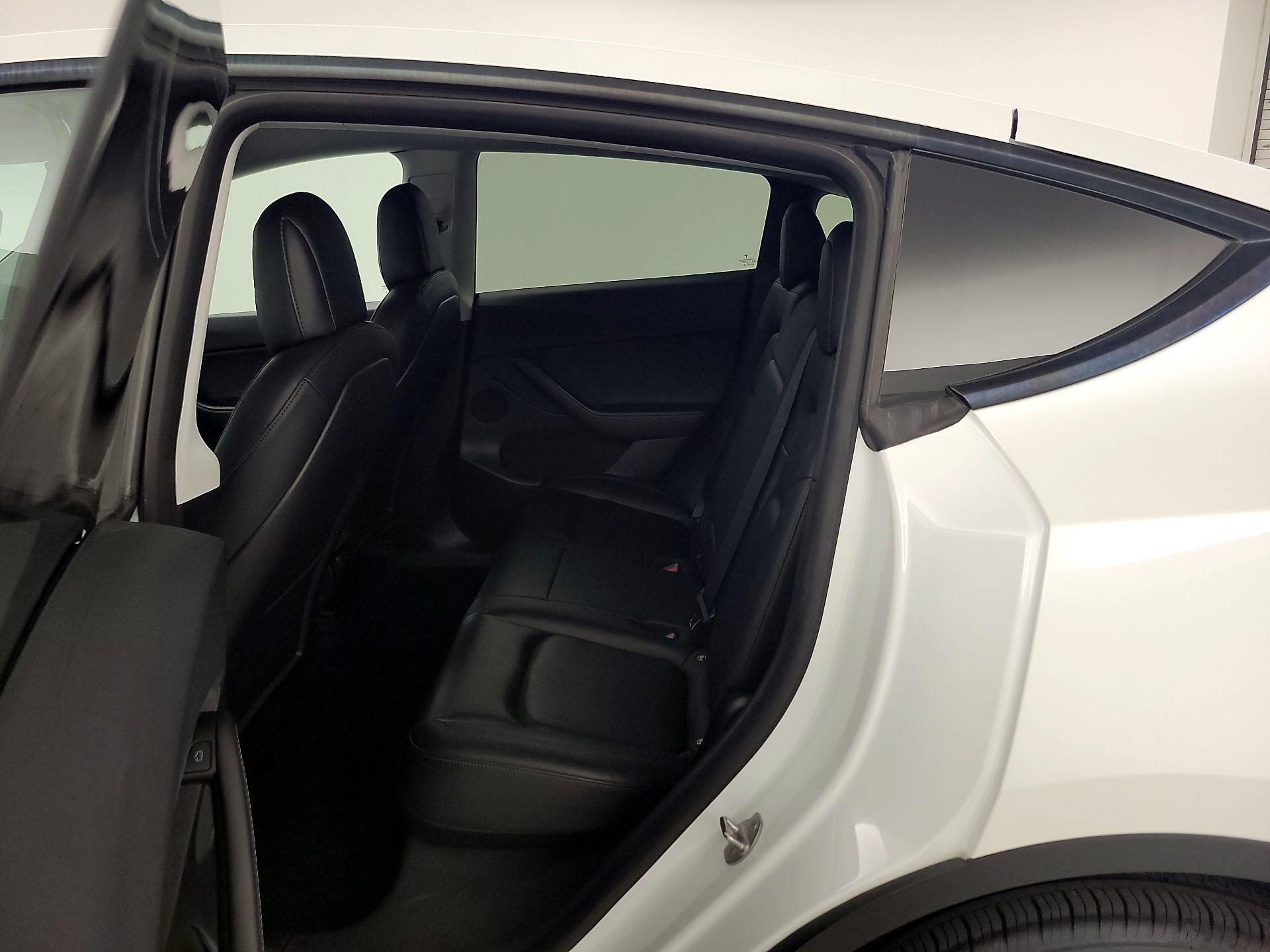 Thumbnail: 2021 Tesla Model Y - 19