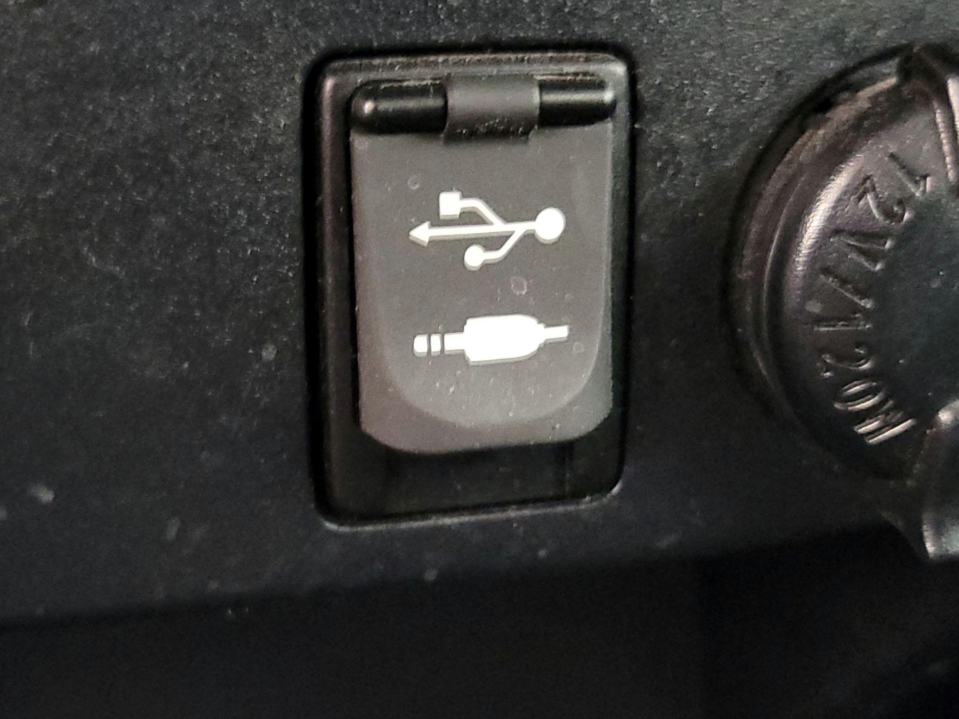 Thumbnail: 2016 Toyota RAV4 - 18