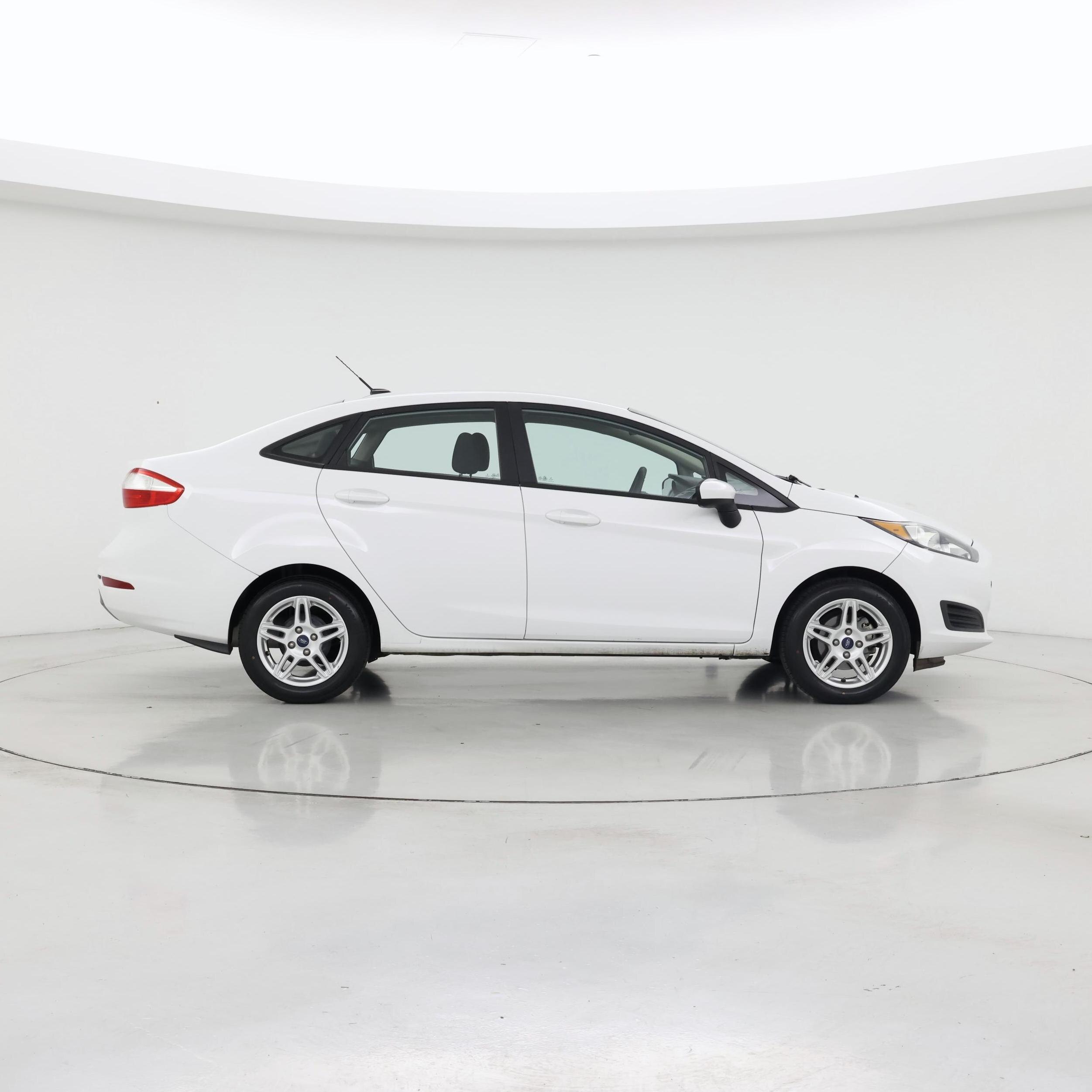 Thumbnail: 2017 Ford Fiesta - 7