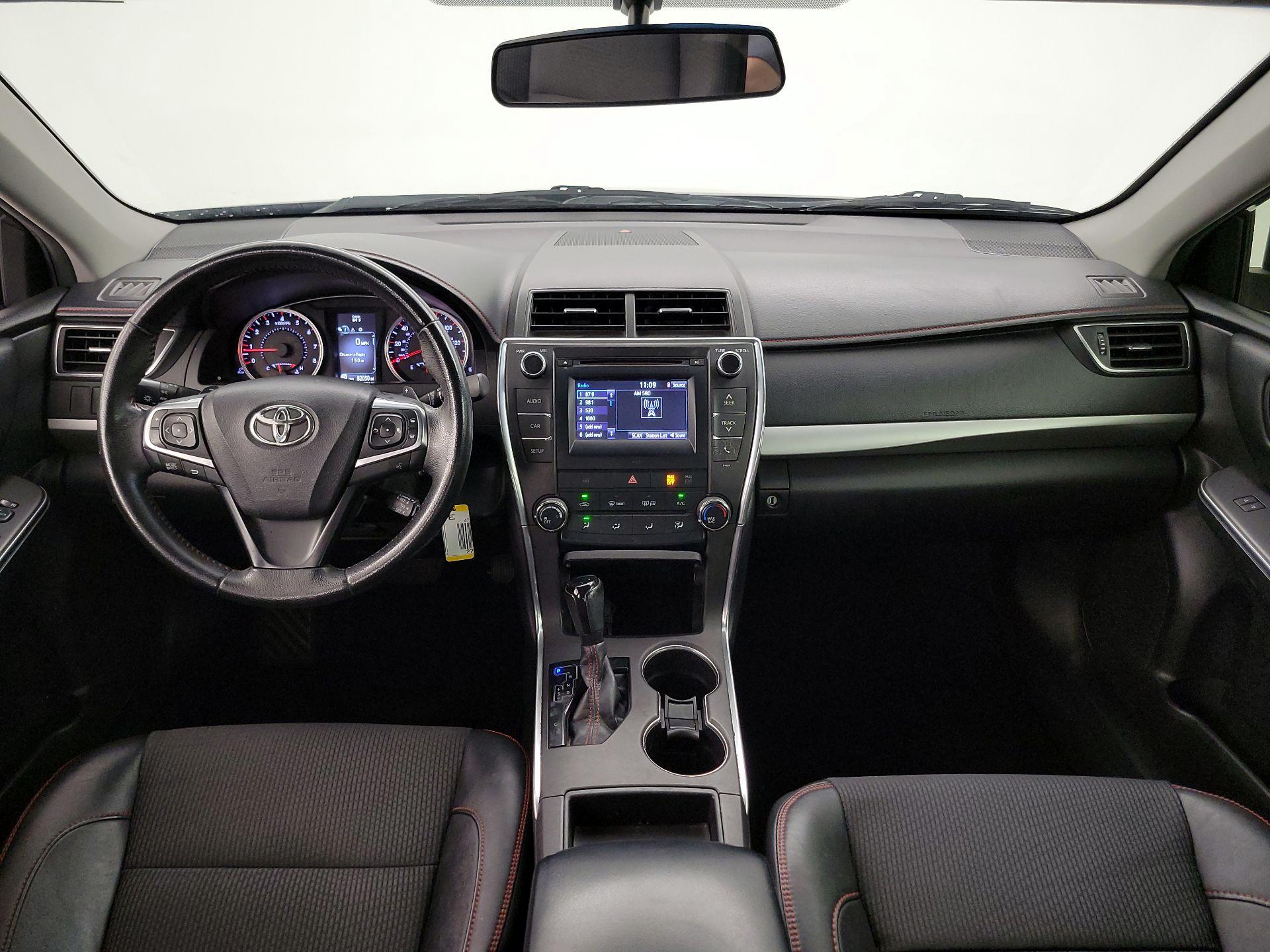 Thumbnail: 2016 Toyota Camry - 9