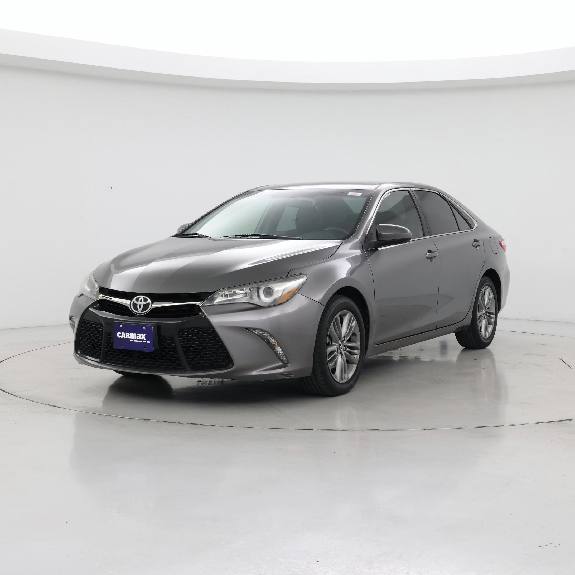 Thumbnail: 2016 Toyota Camry - 4