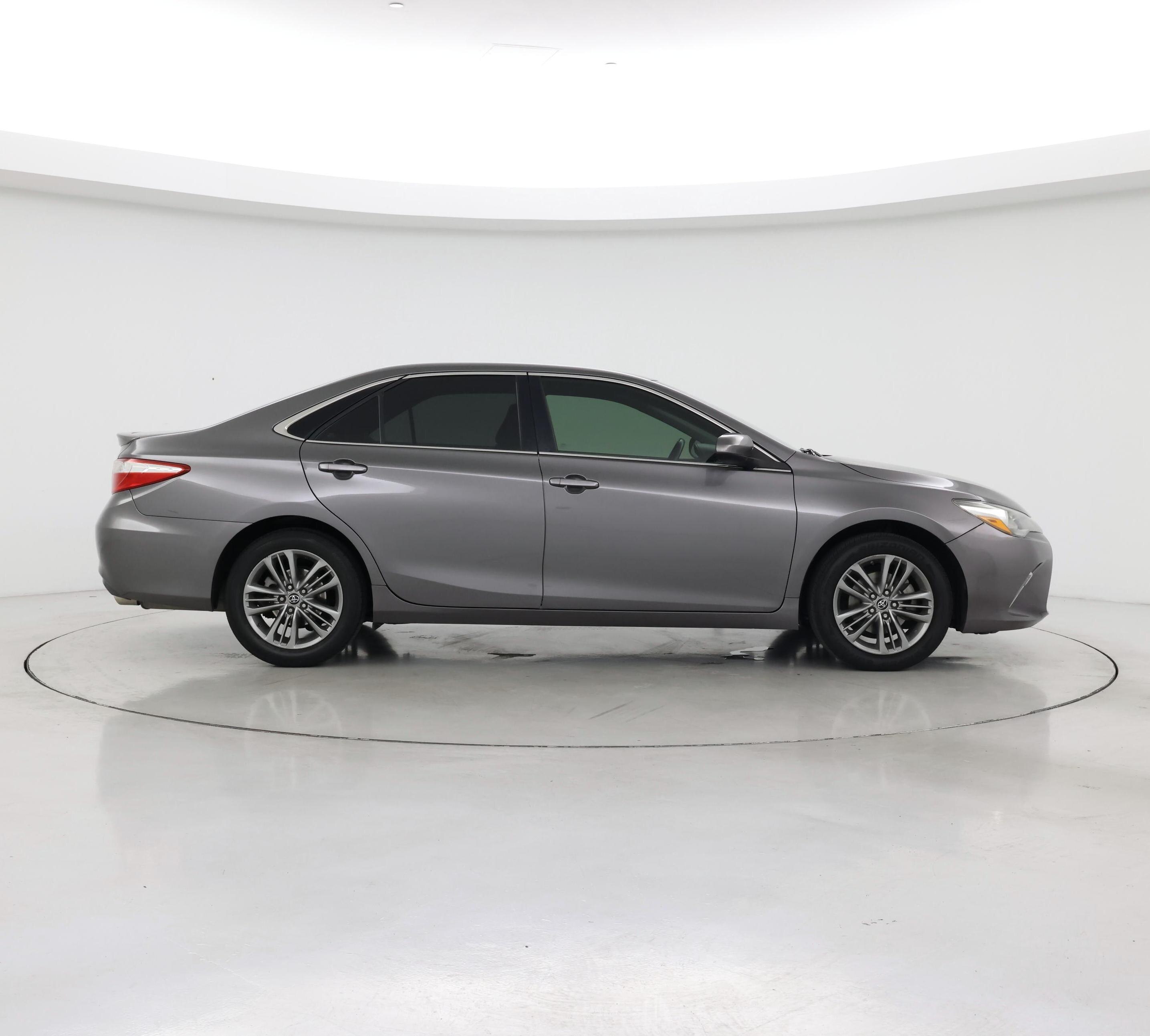 Thumbnail: 2016 Toyota Camry - 7