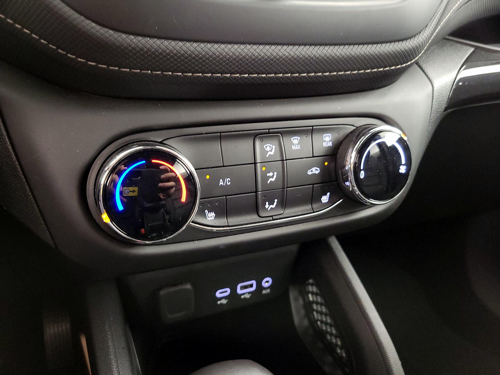Thumbnail: 2023 Chevrolet TrailBlazer - 16