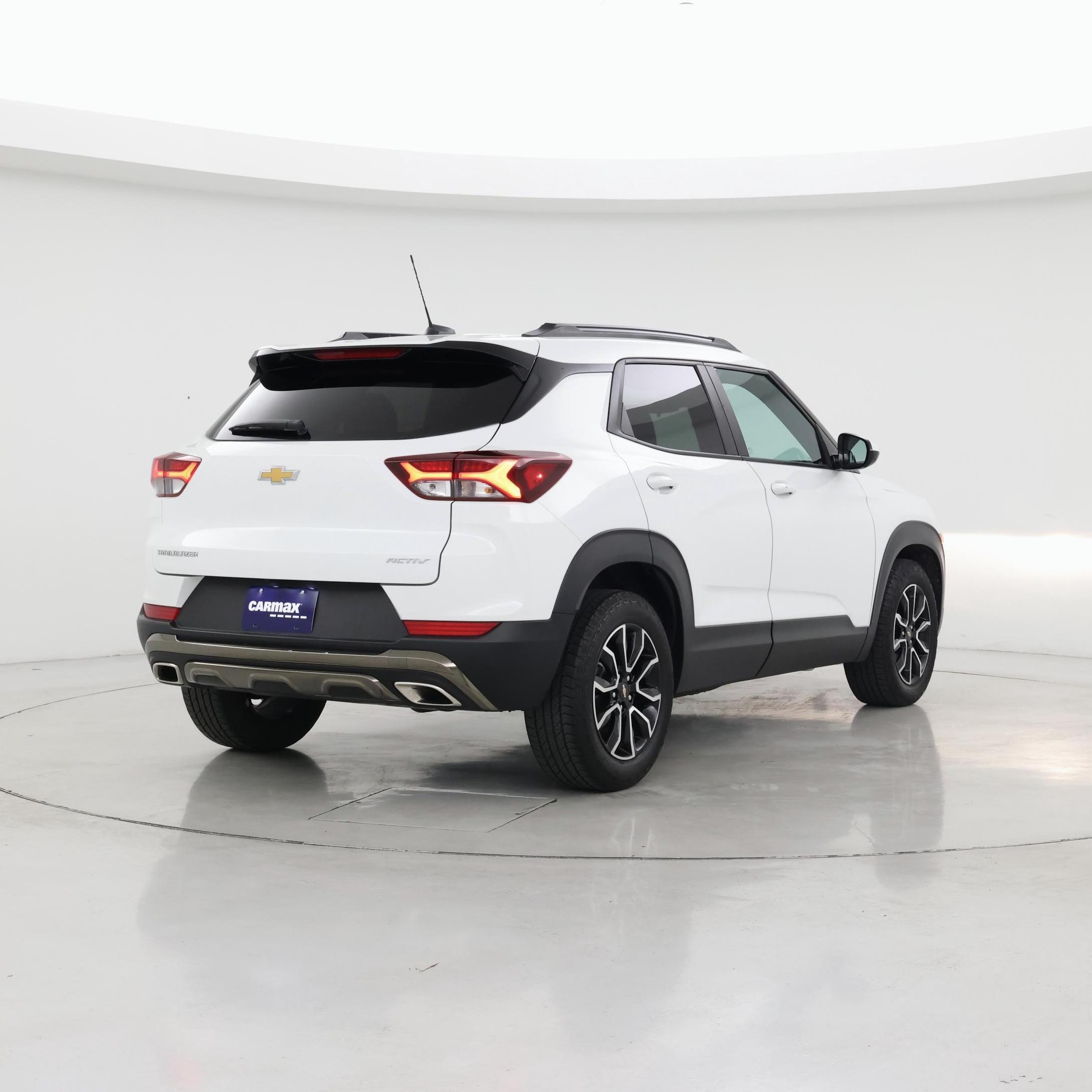 Thumbnail: 2023 Chevrolet TrailBlazer - 8