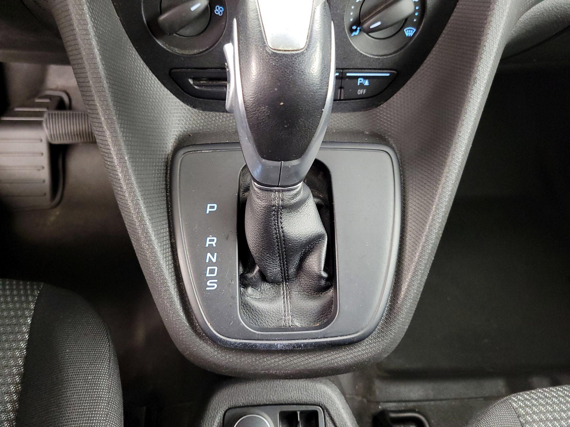 Thumbnail: 2016 Ford Transit Series - 16