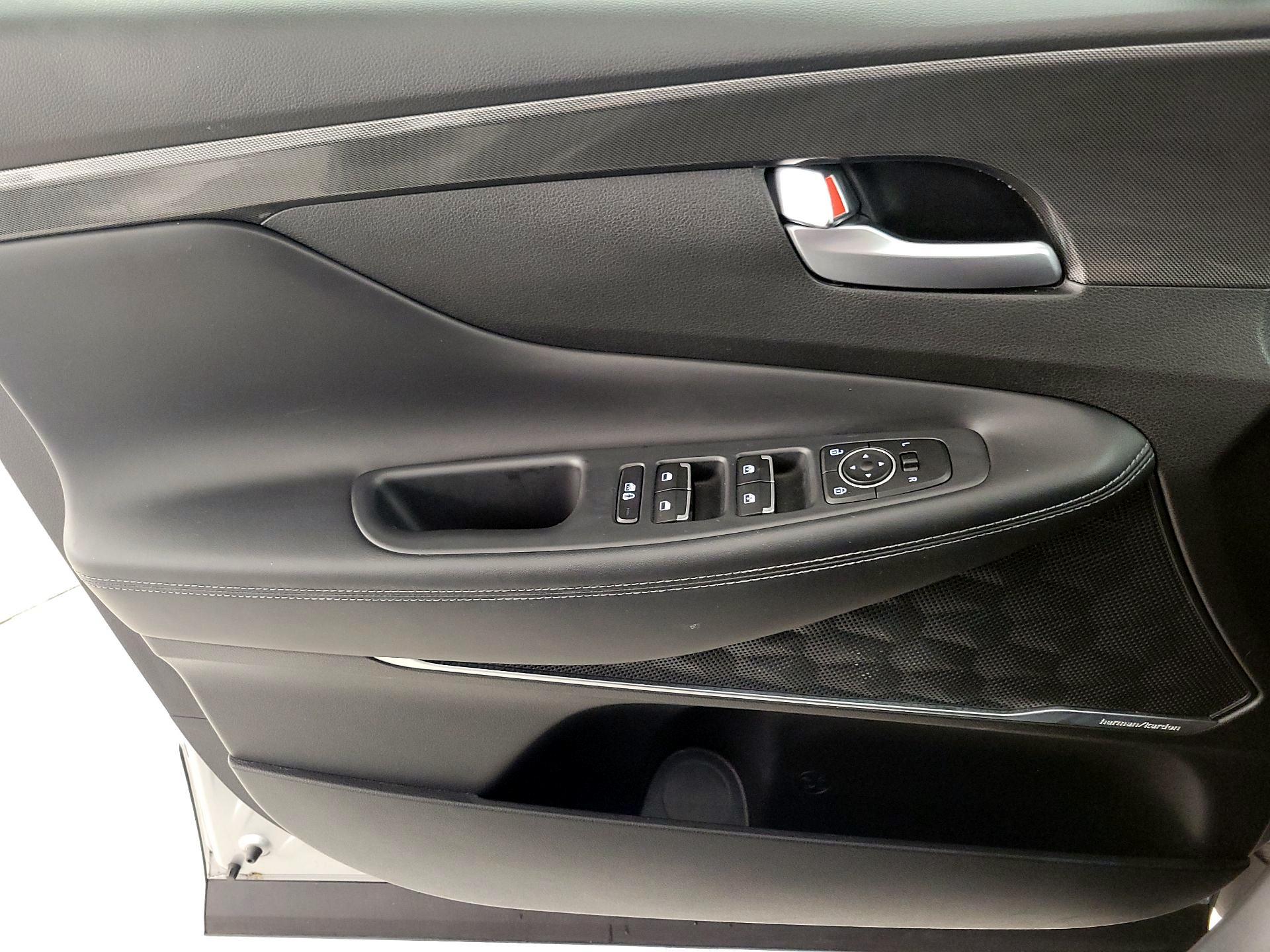 Thumbnail: 2023 Hyundai Santa Fe - 12