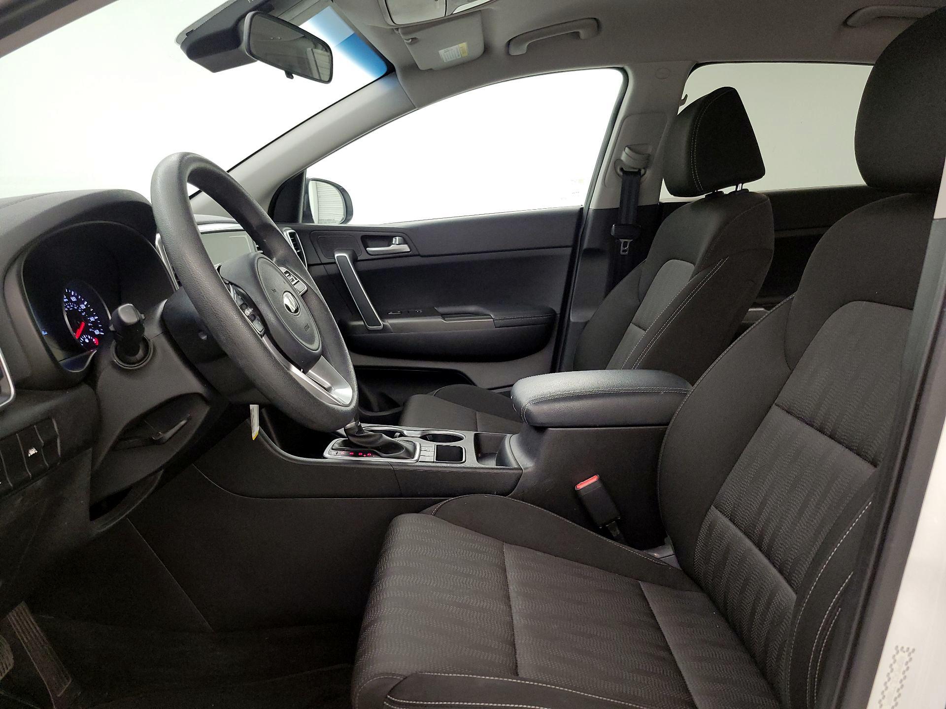 Thumbnail: 2020 Kia Sportage - 11