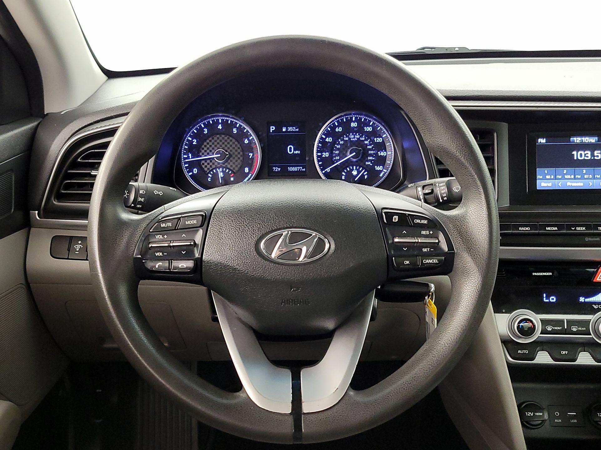 Thumbnail: 2020 Hyundai Elantra - 10