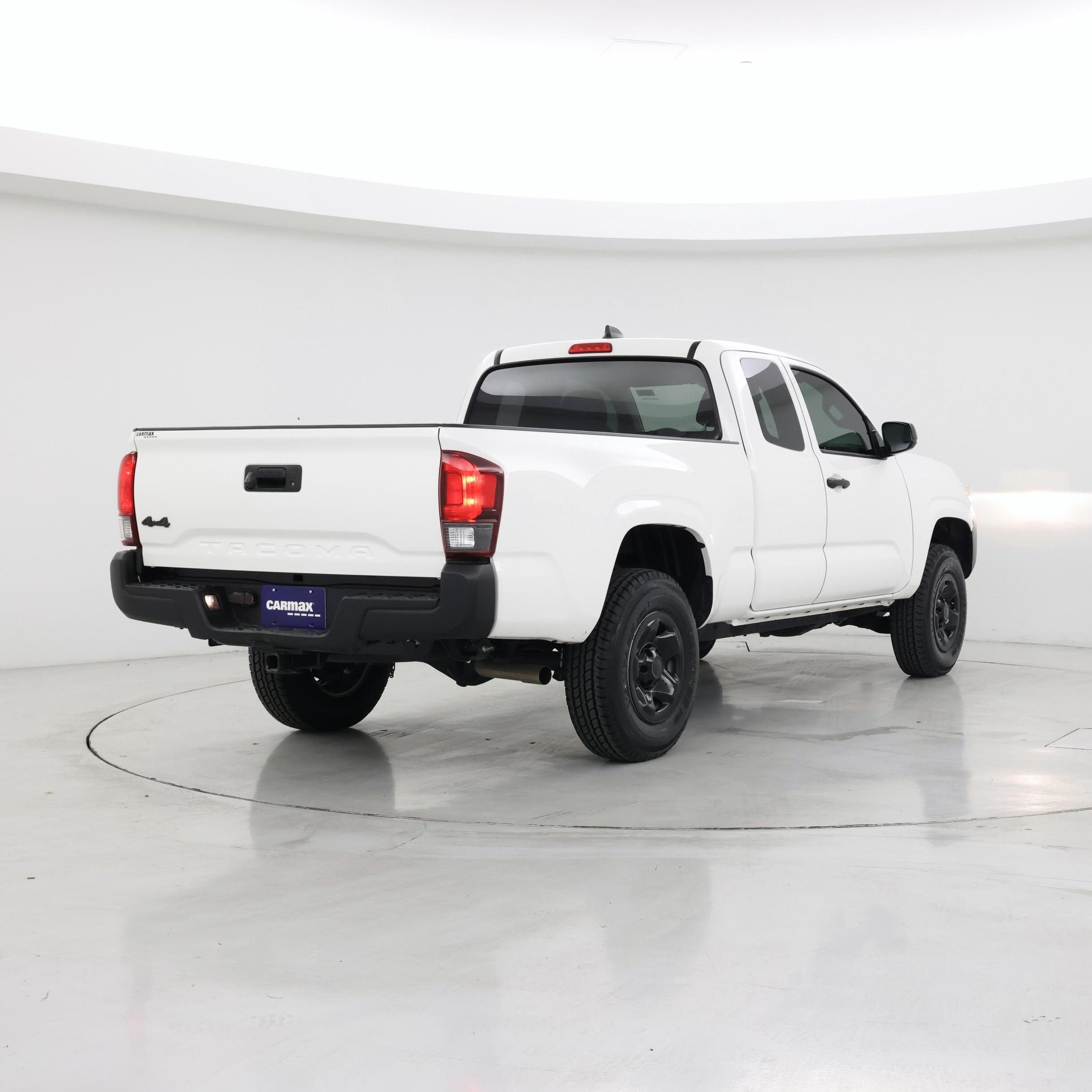 Thumbnail: 2021 Toyota Tacoma - 8