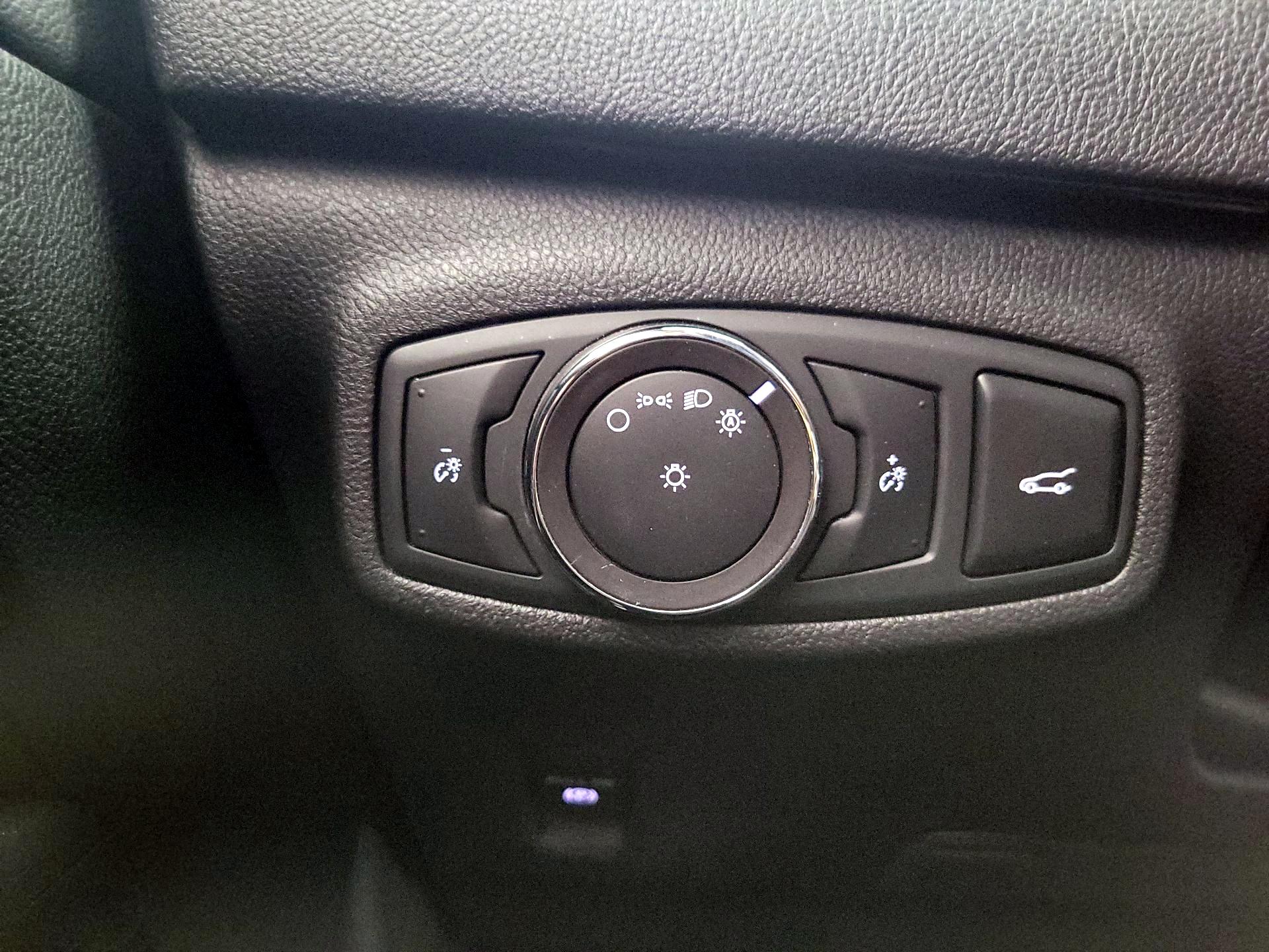 Thumbnail: 2017 Lincoln MKC - 13