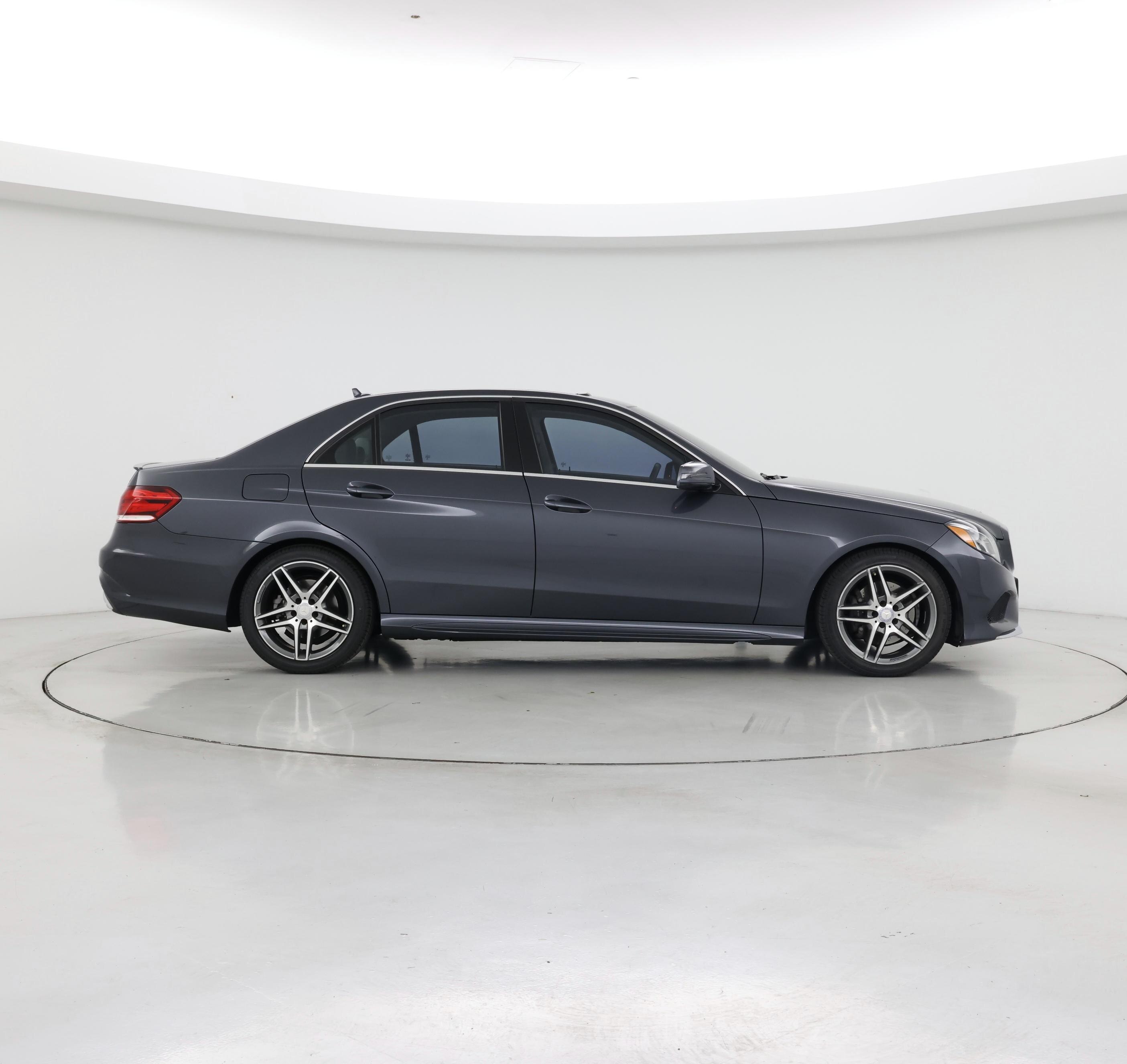 Thumbnail: 2014 Mercedes-Benz E-Class - 7