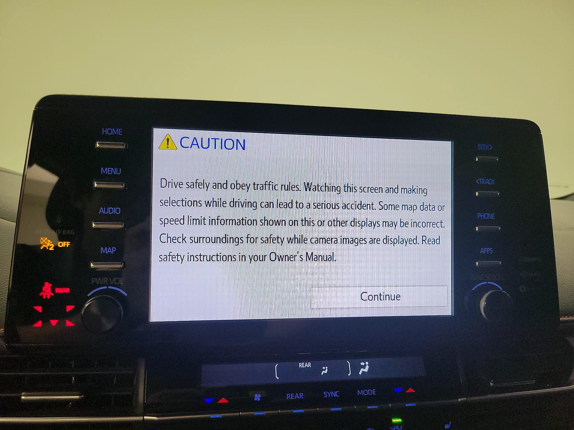Thumbnail: 2021 Toyota Sienna - 16