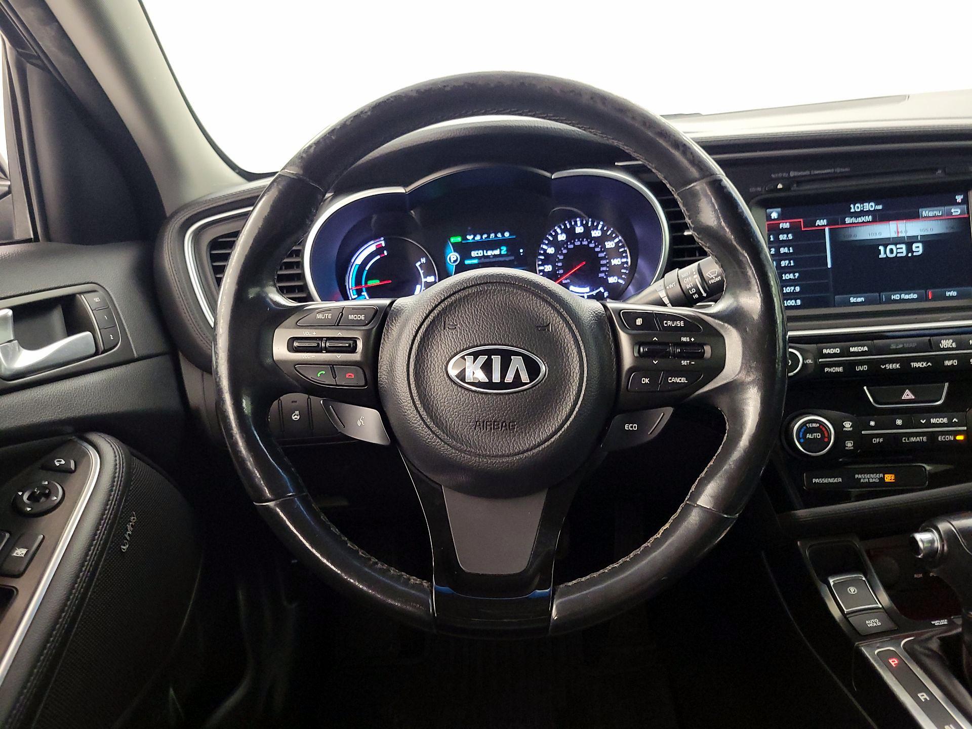 Thumbnail: 2015 Kia Optima - 10
