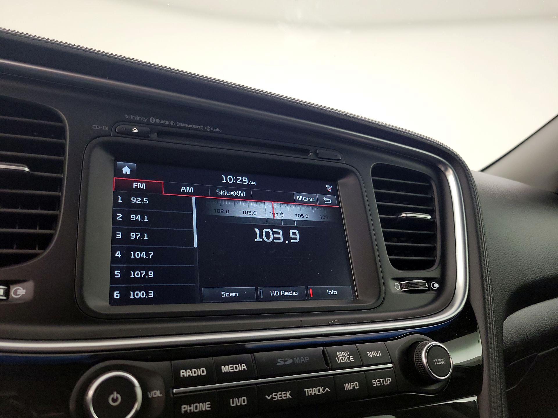 Thumbnail: 2015 Kia Optima - 16