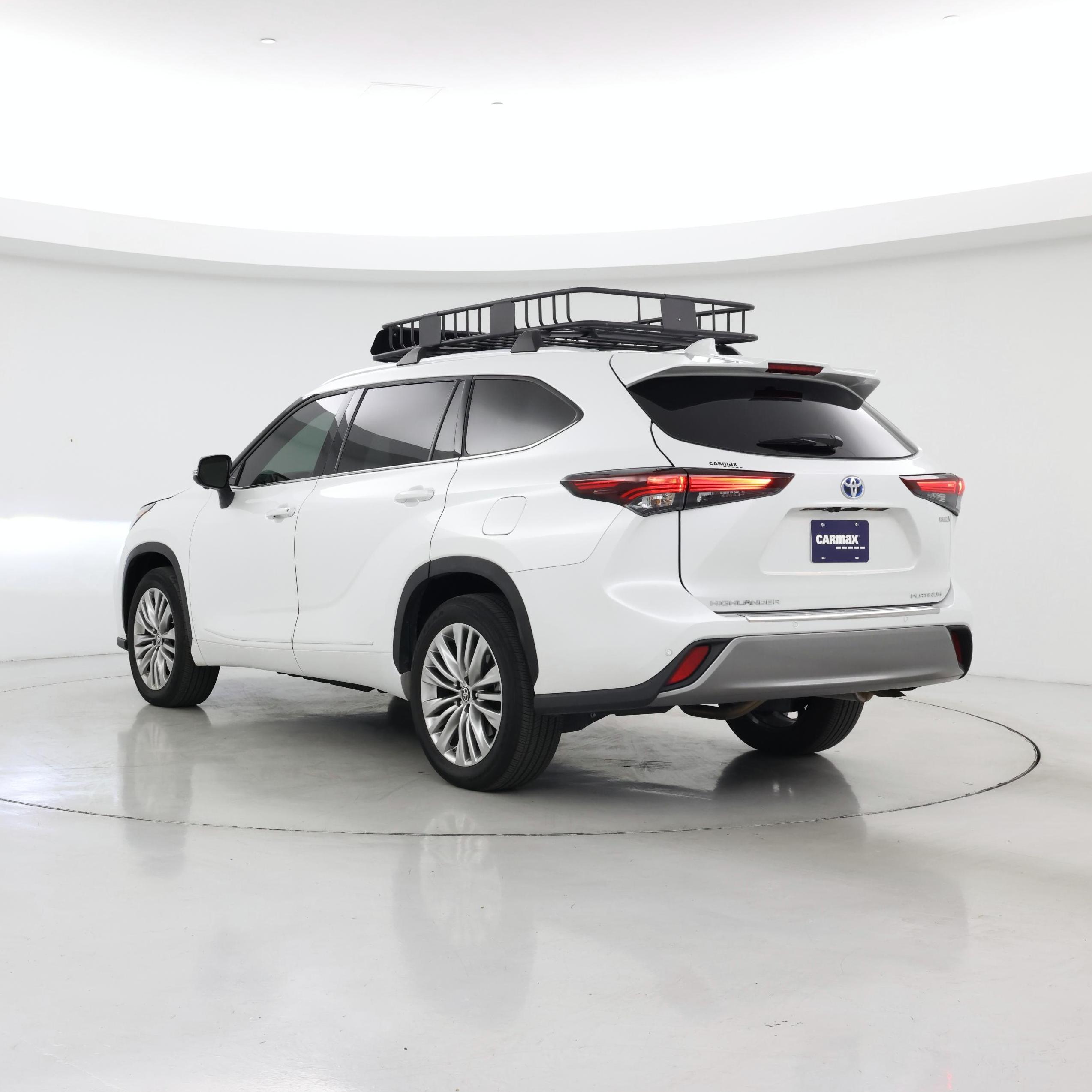 Thumbnail: 2024 Toyota Highlander - 2