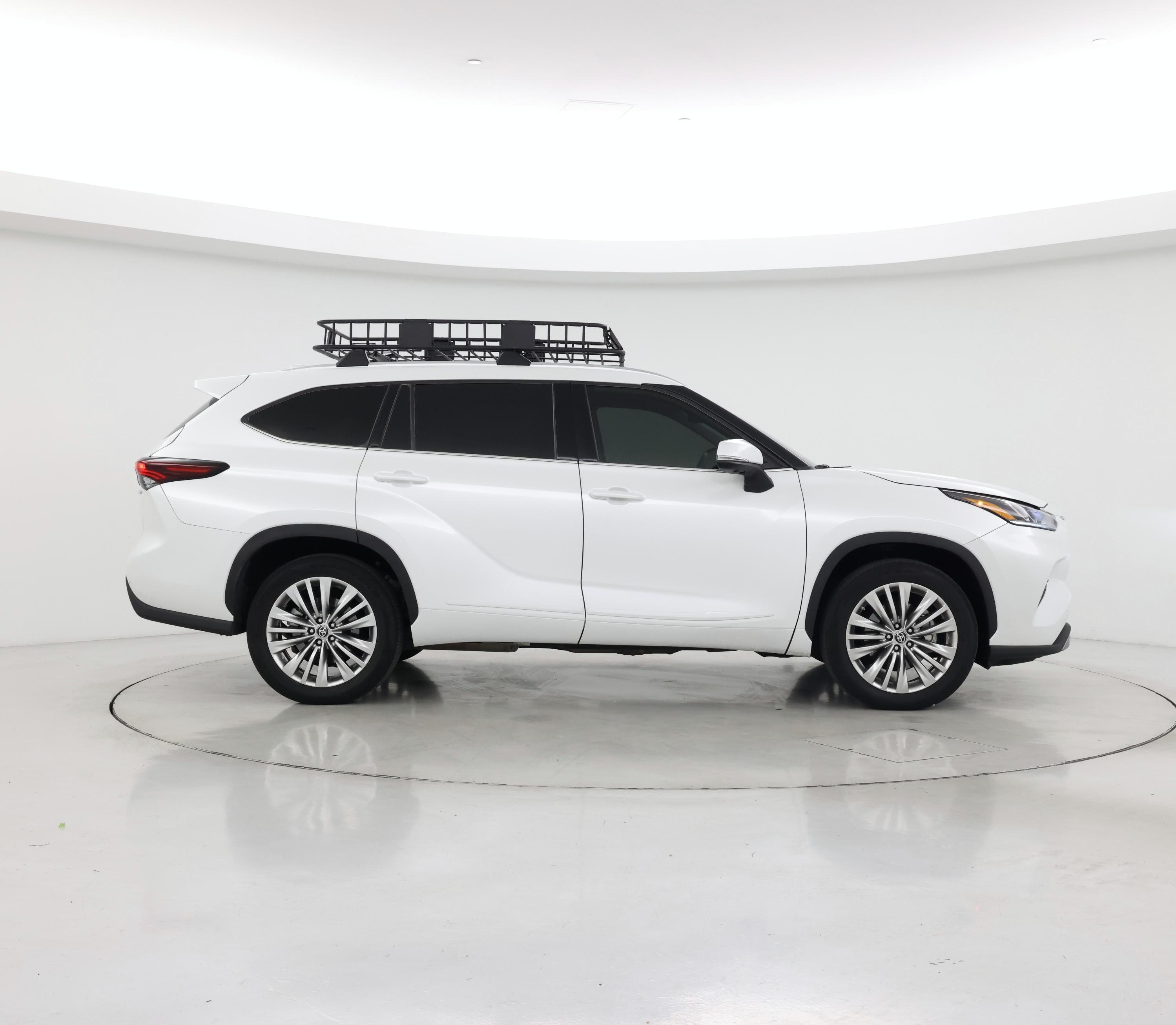 Thumbnail: 2024 Toyota Highlander - 7