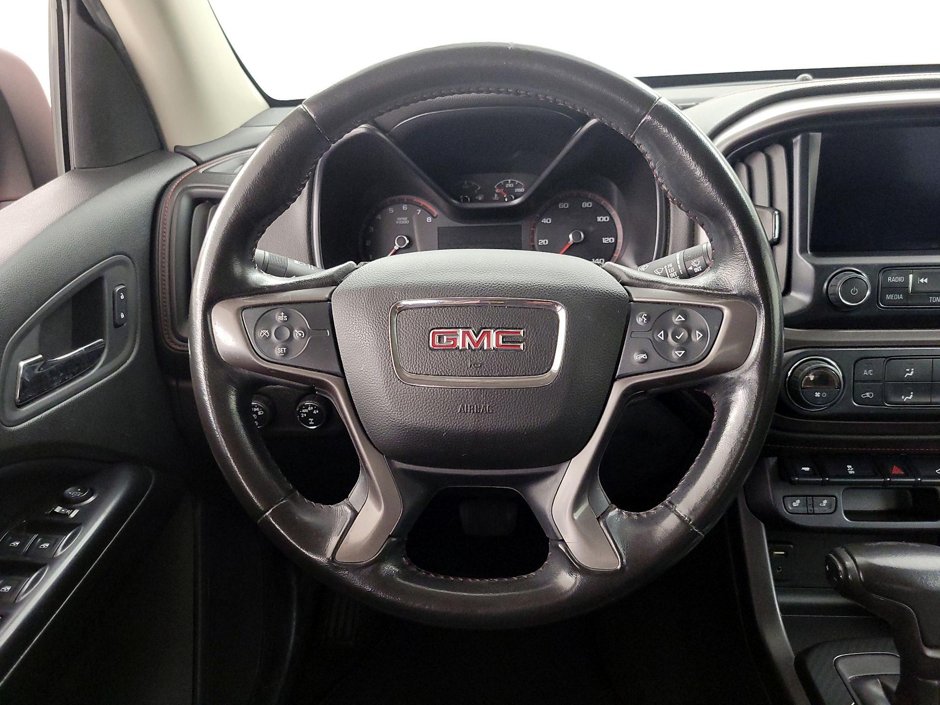 Thumbnail: 2015 GMC Canyon - 10