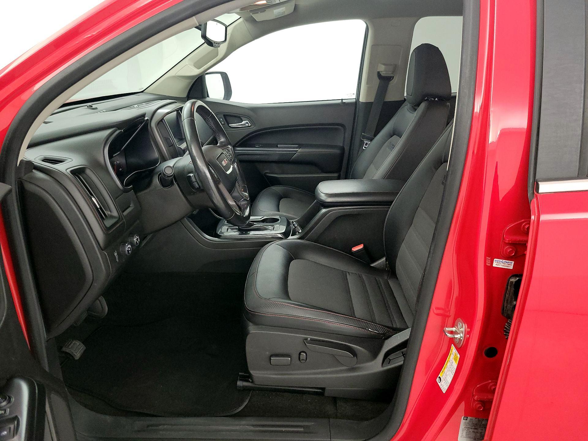 Thumbnail: 2015 GMC Canyon - 11