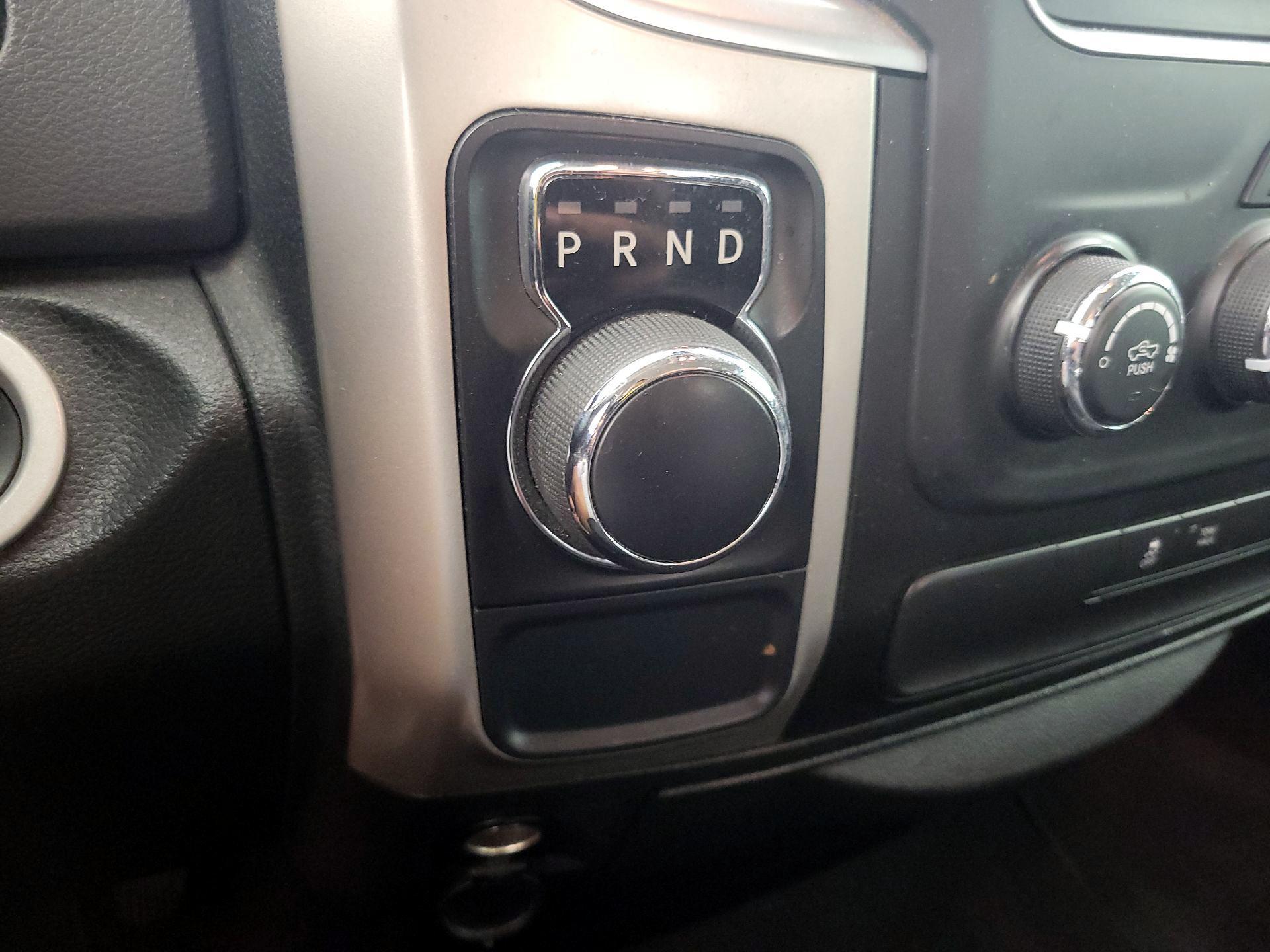 Thumbnail: 2019 RAM 1500 Classic - 18