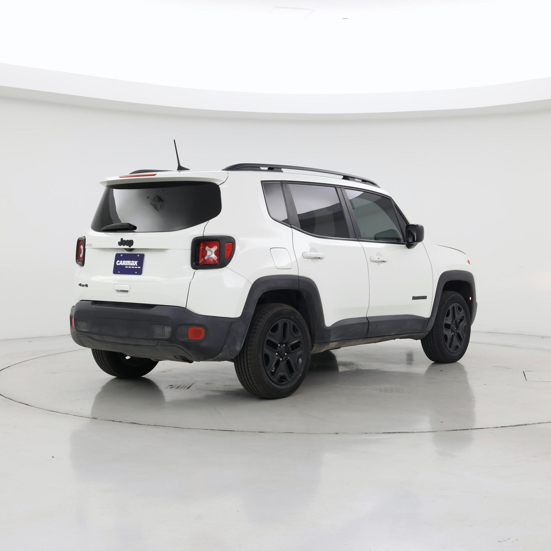 Thumbnail: 2018 Jeep Renegade - 8