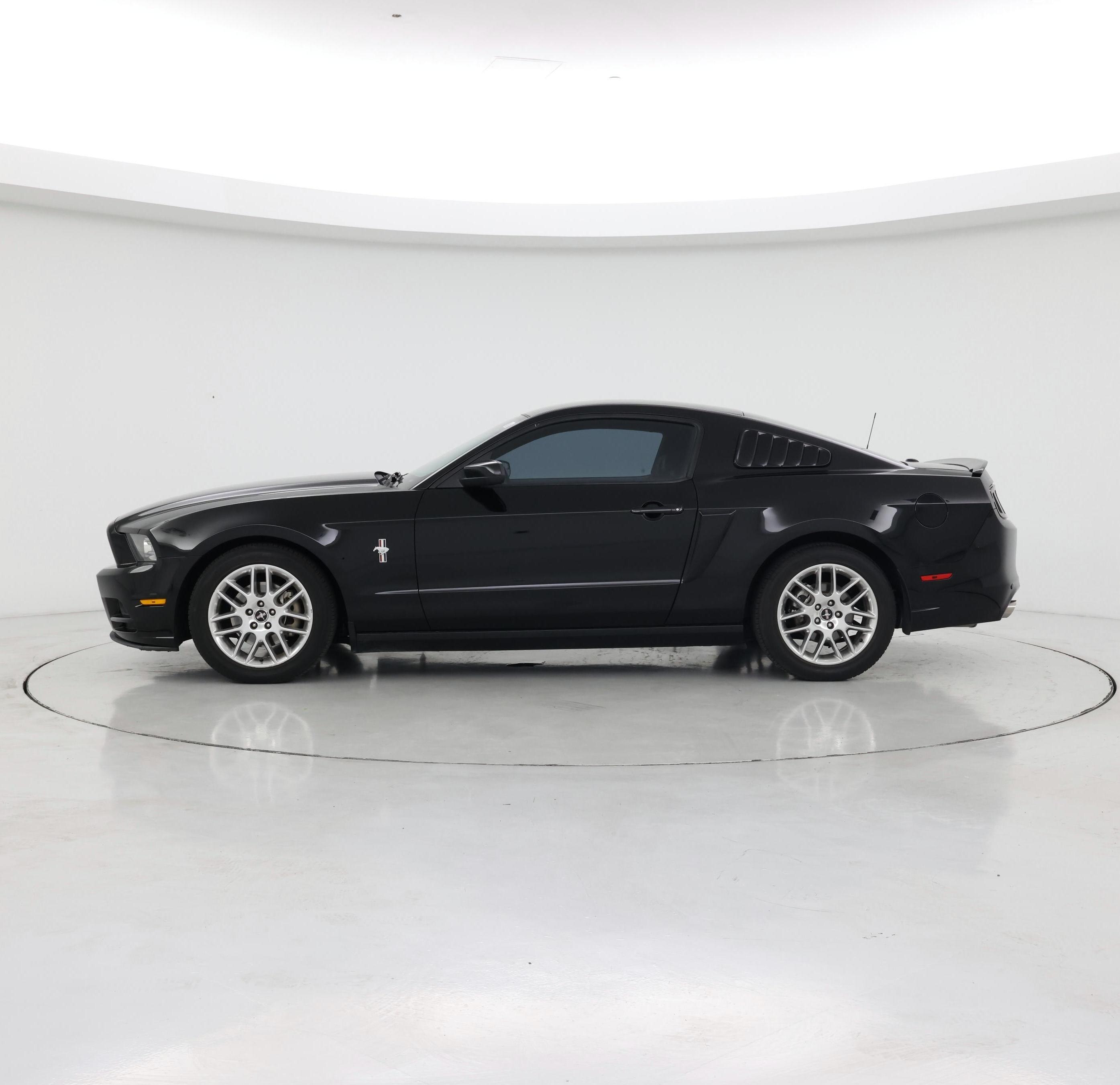 Thumbnail: 2014 Ford Mustang - 3