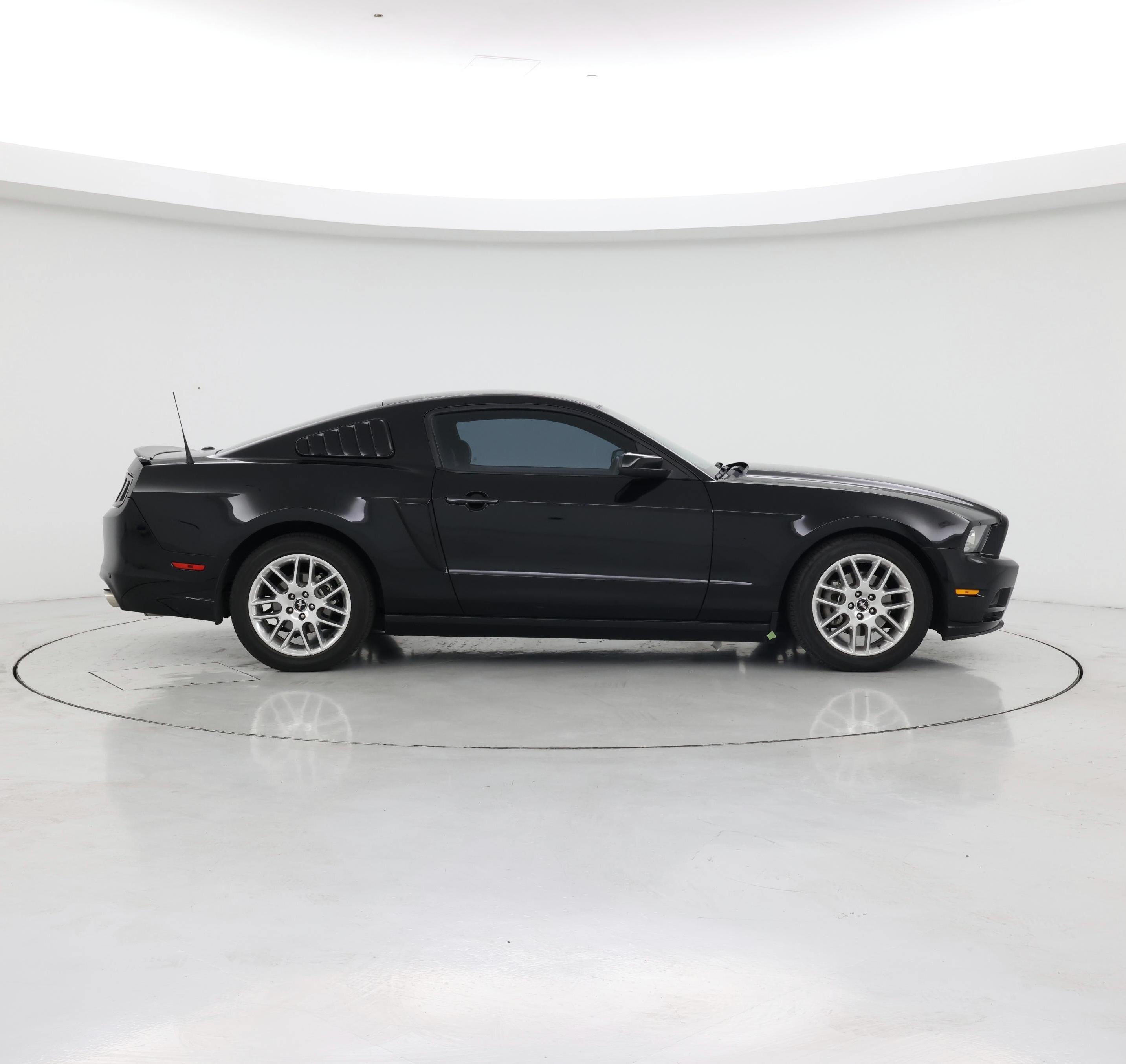 Thumbnail: 2014 Ford Mustang - 7