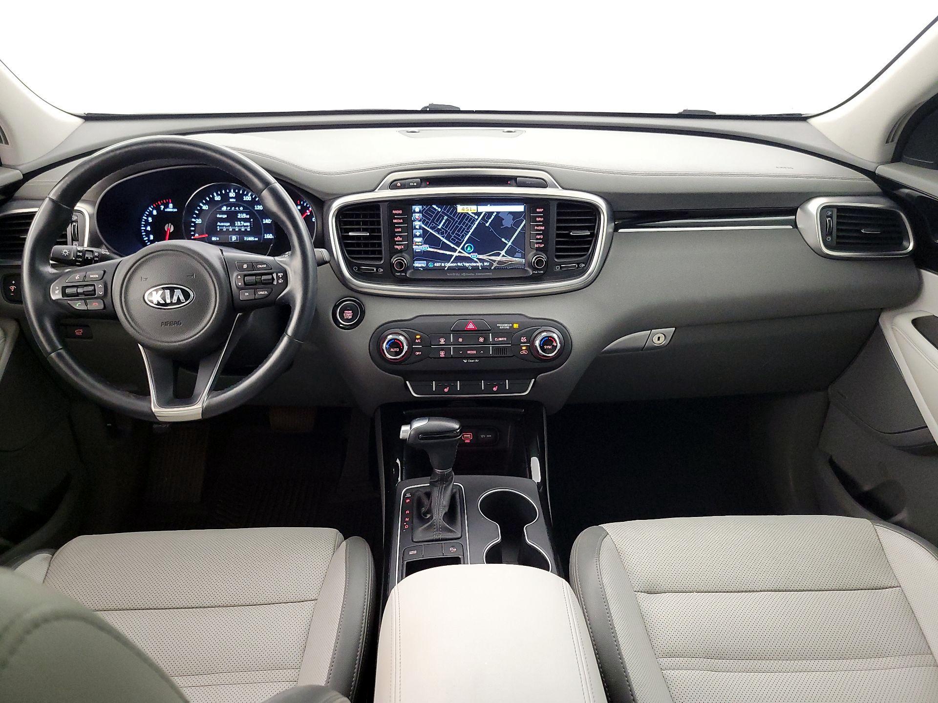 Thumbnail: 2018 Kia Sorento - 9