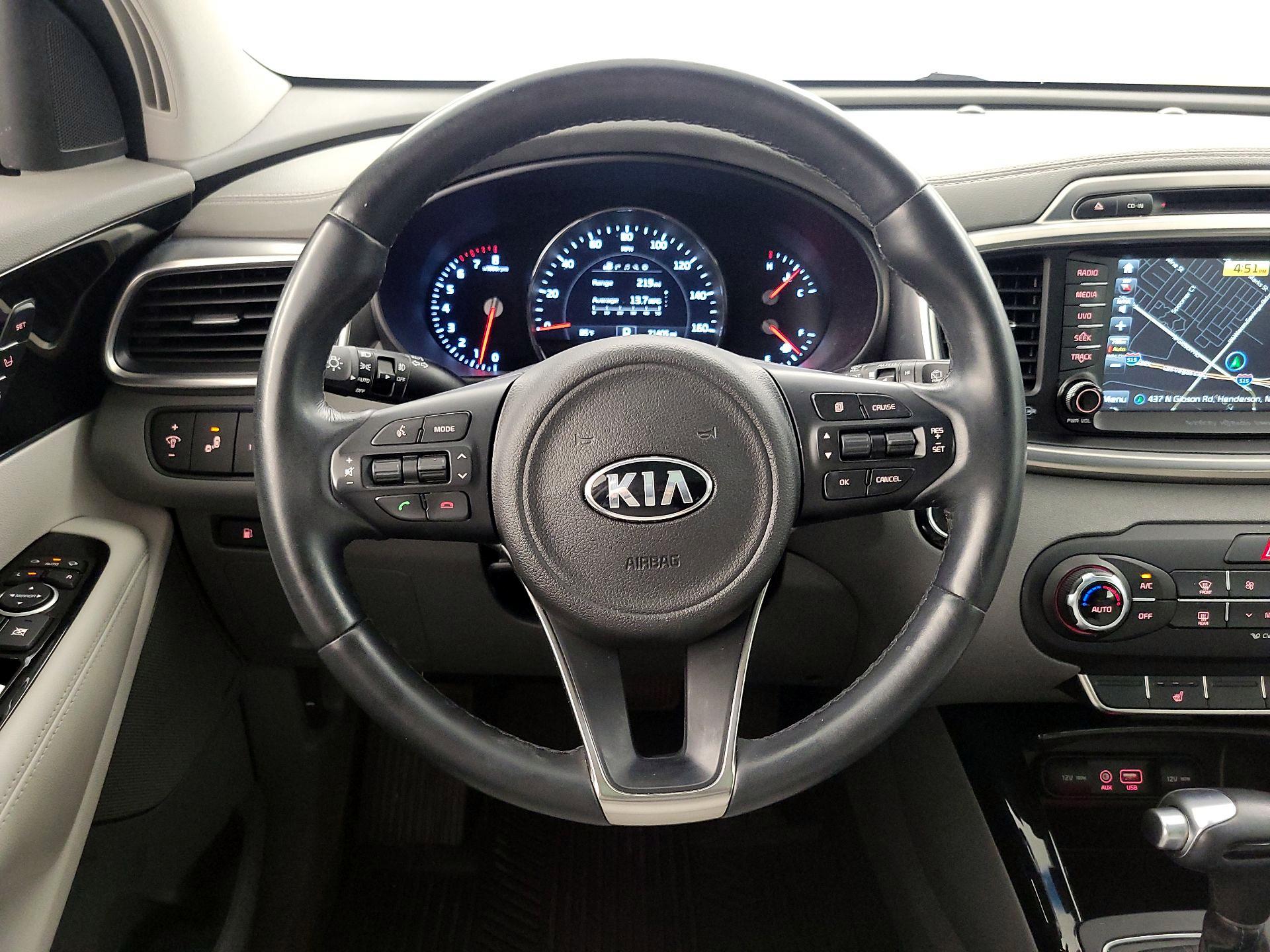 Thumbnail: 2018 Kia Sorento - 10