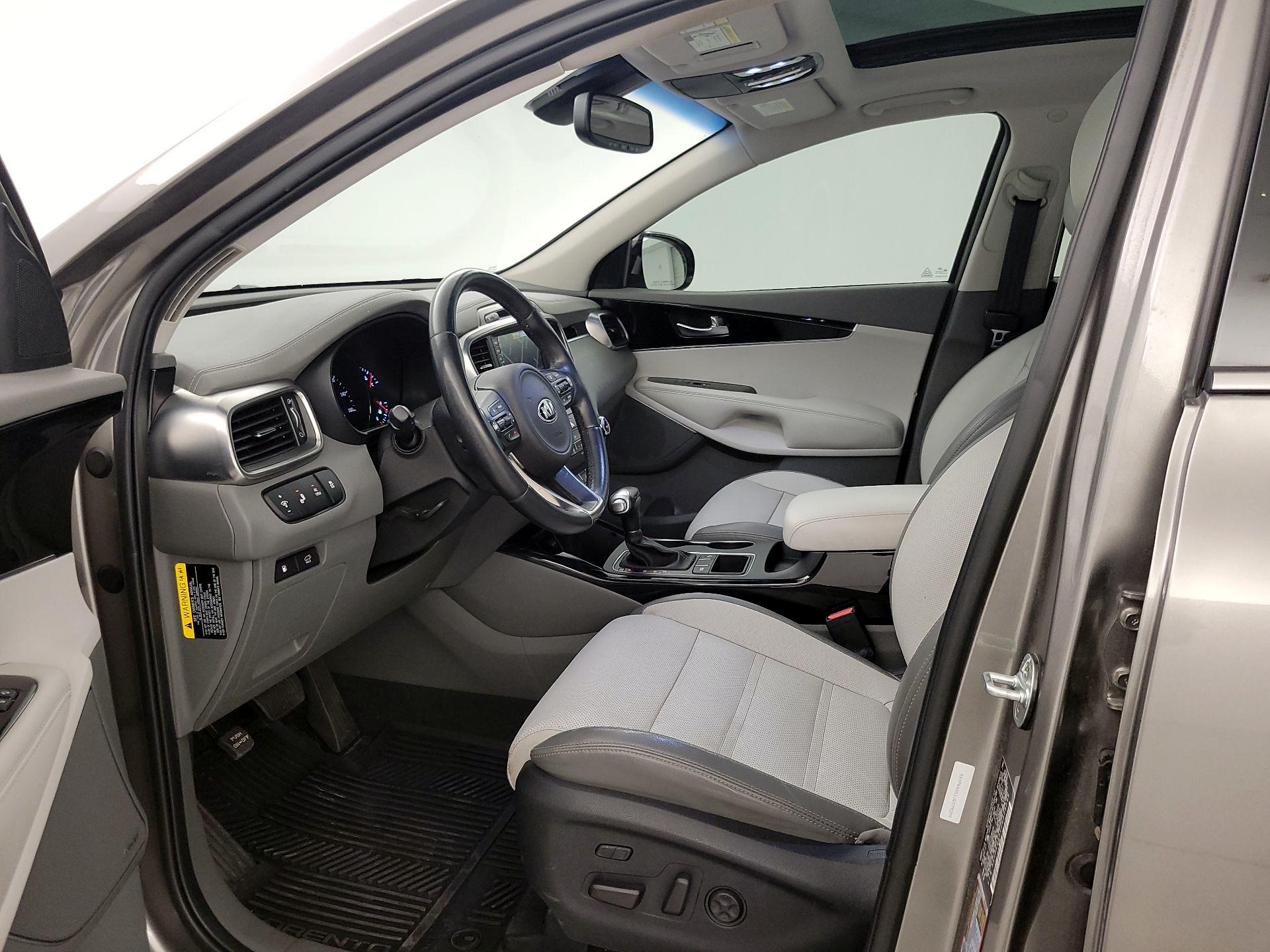 Thumbnail: 2018 Kia Sorento - 11