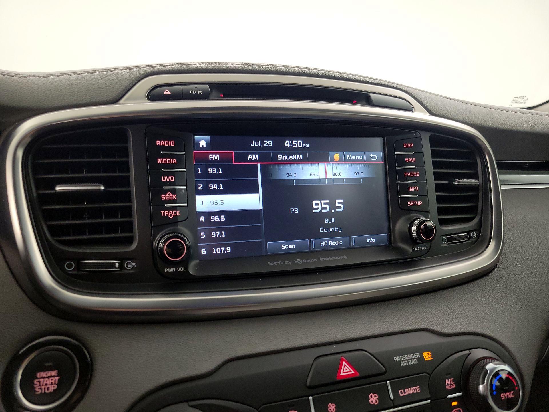 Thumbnail: 2018 Kia Sorento - 16