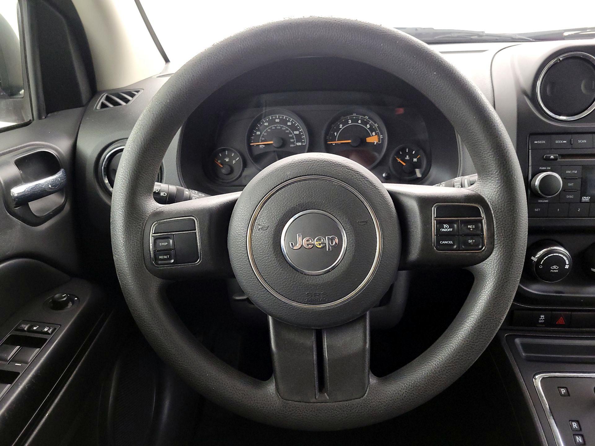 Thumbnail: 2014 Jeep Compass - 10
