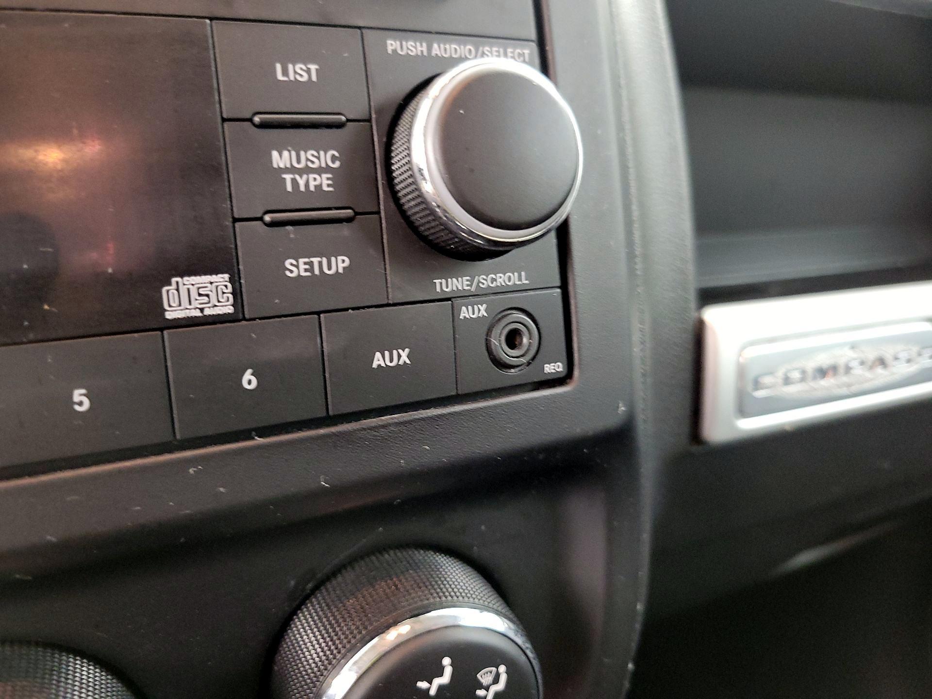 Thumbnail: 2014 Jeep Compass - 17