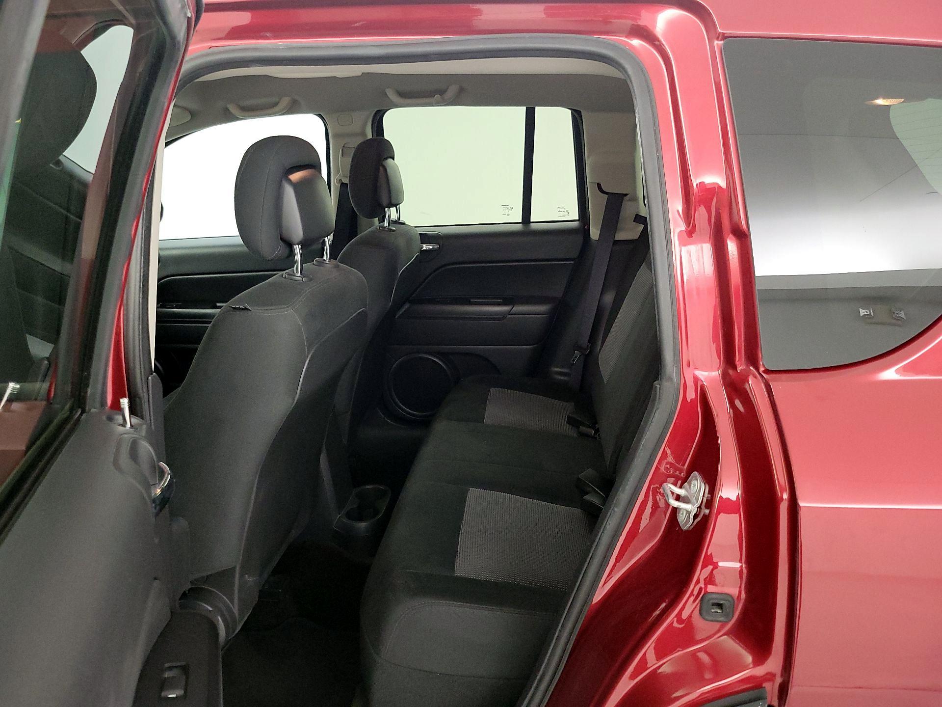 Thumbnail: 2014 Jeep Compass - 18