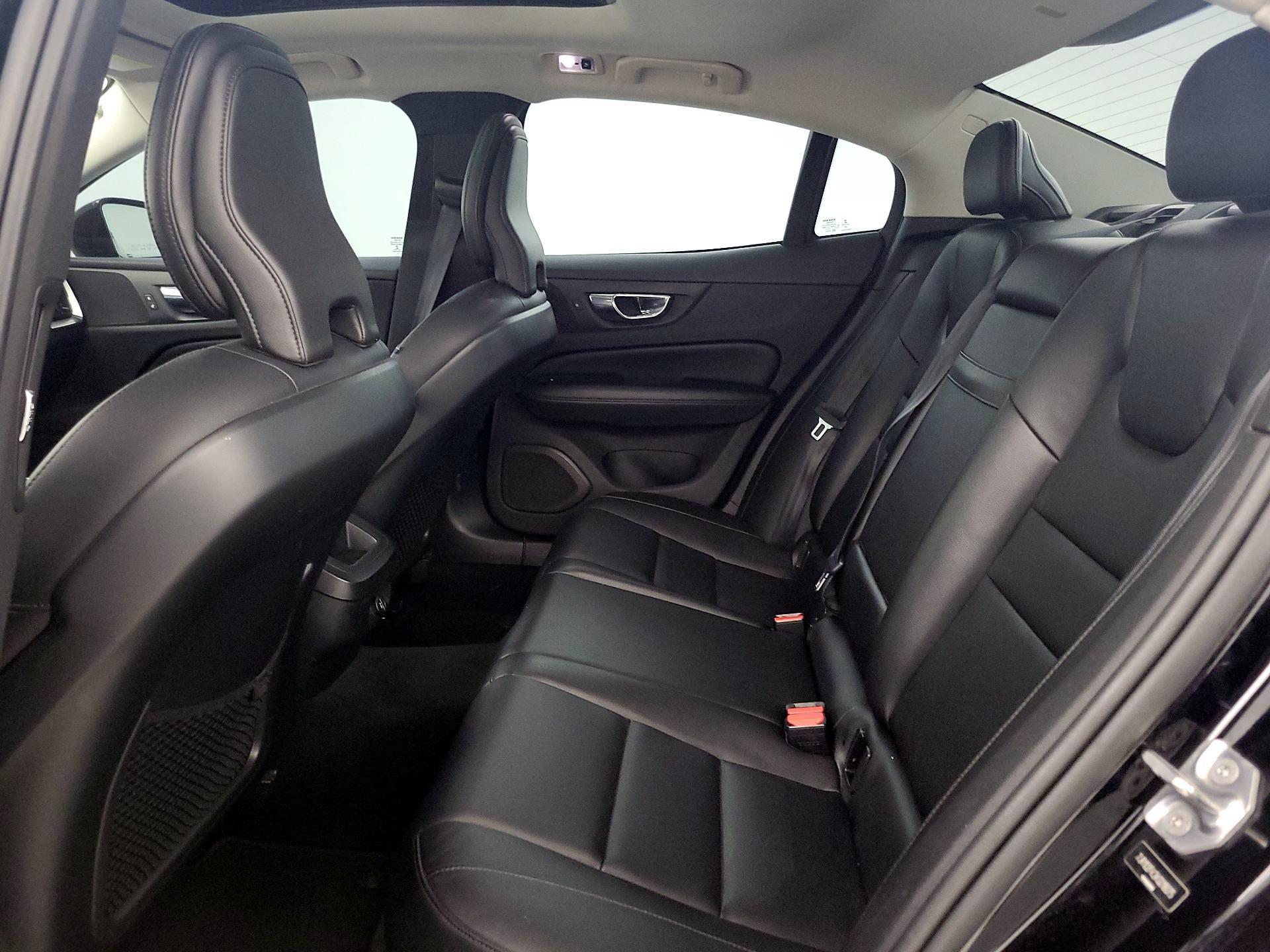 Thumbnail: 2019 Volvo S60 - 20