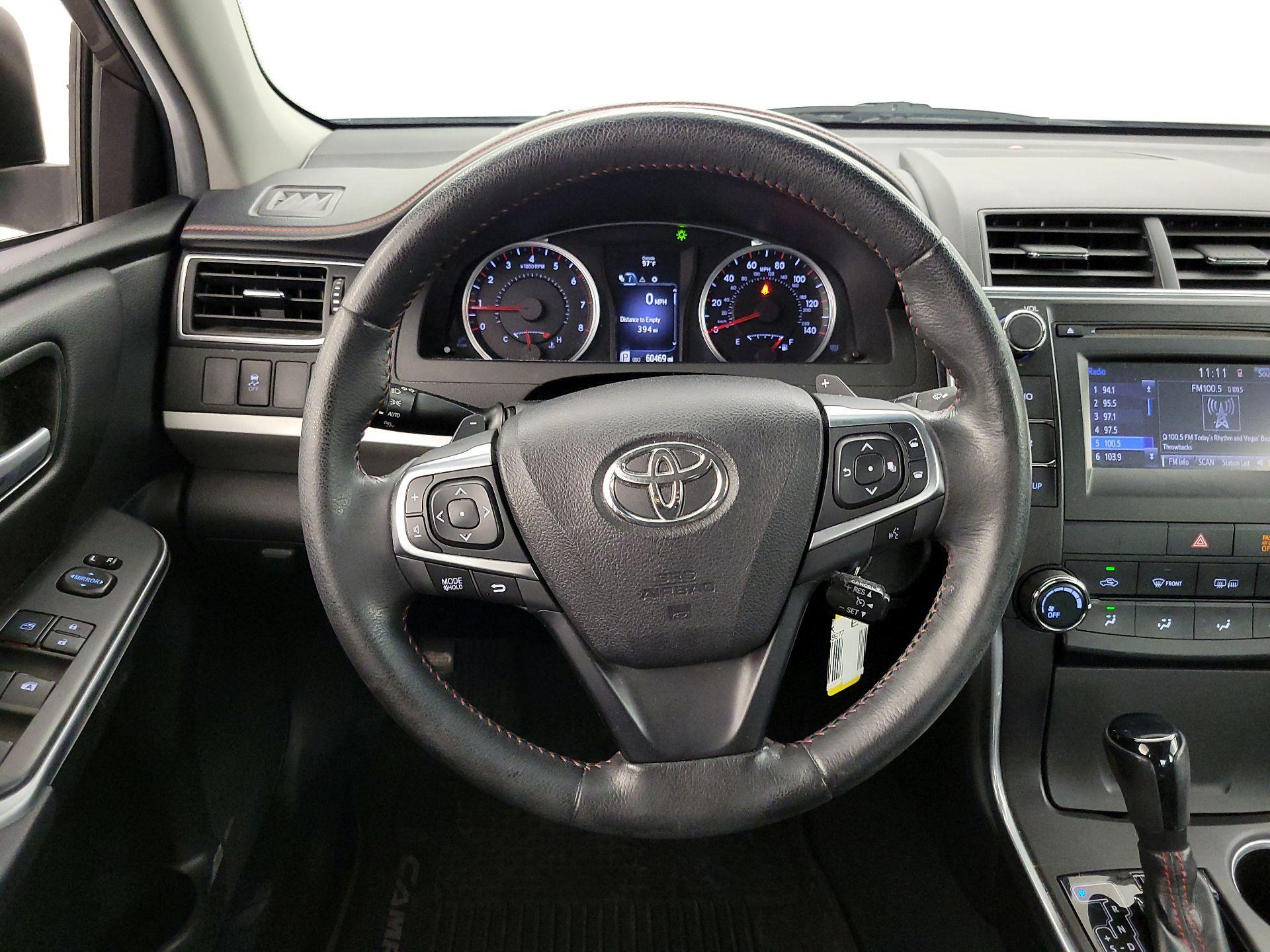 Thumbnail: 2015 Toyota Camry - 10