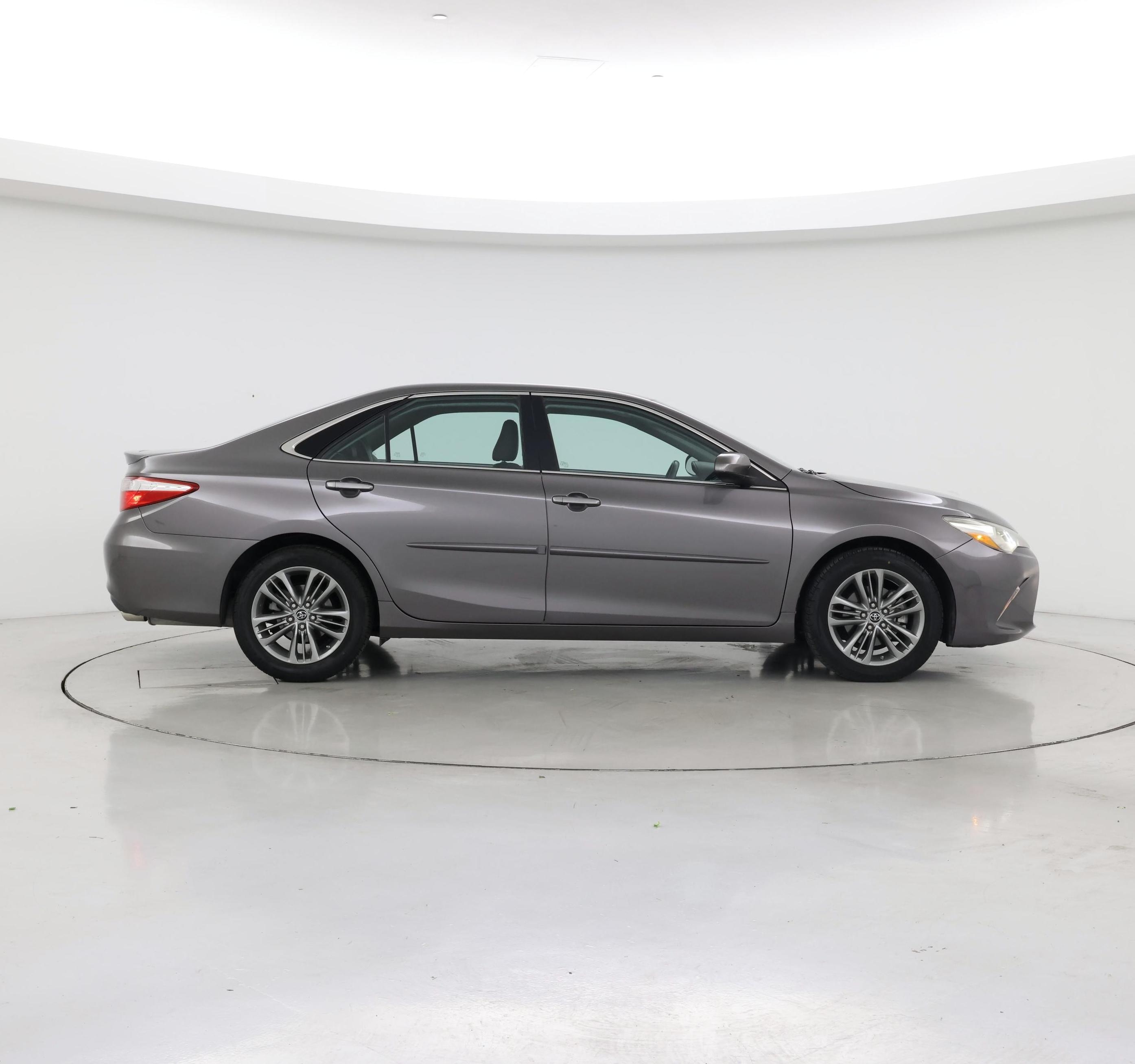 Thumbnail: 2015 Toyota Camry - 7