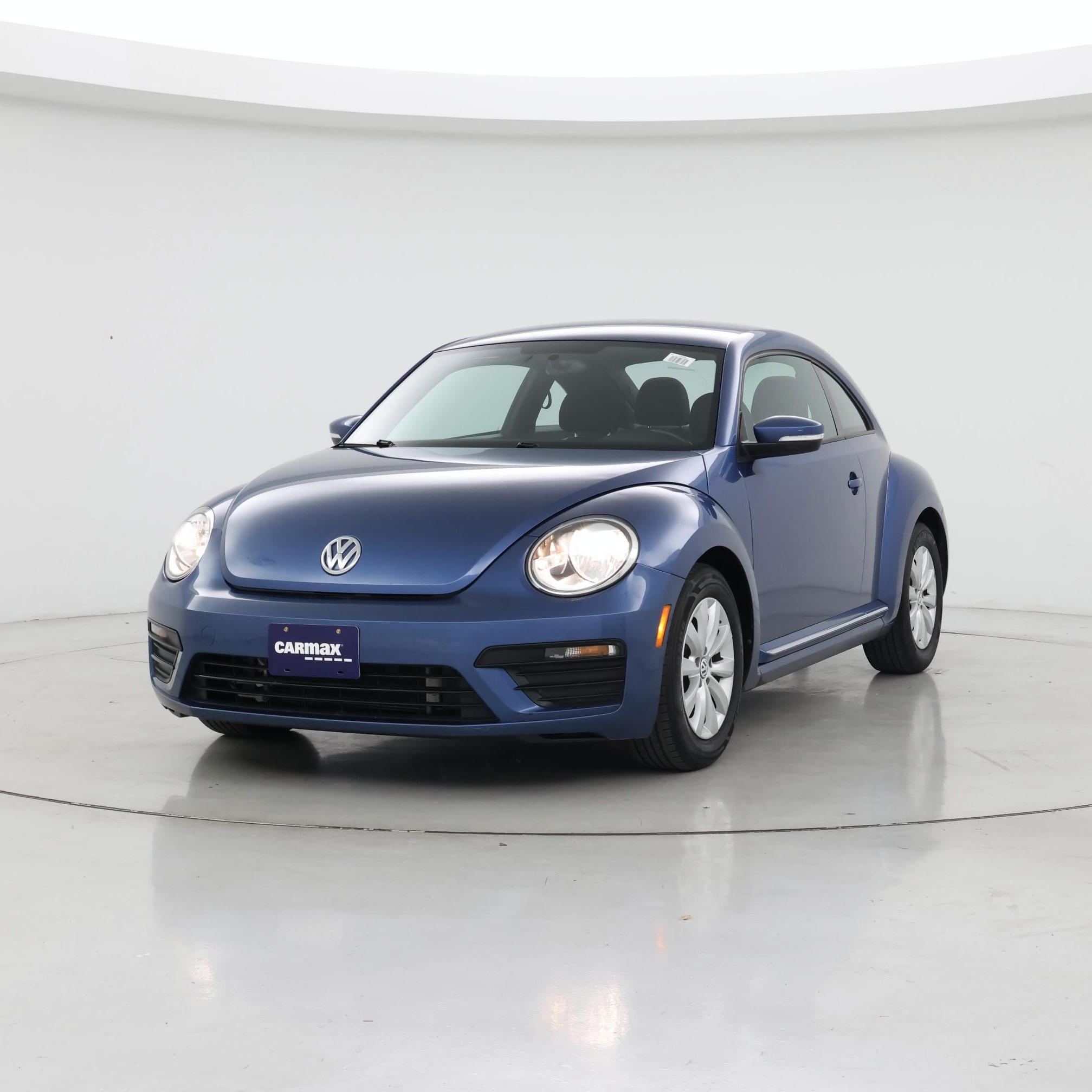 Thumbnail: 2019 Volkswagen Beetle - 4